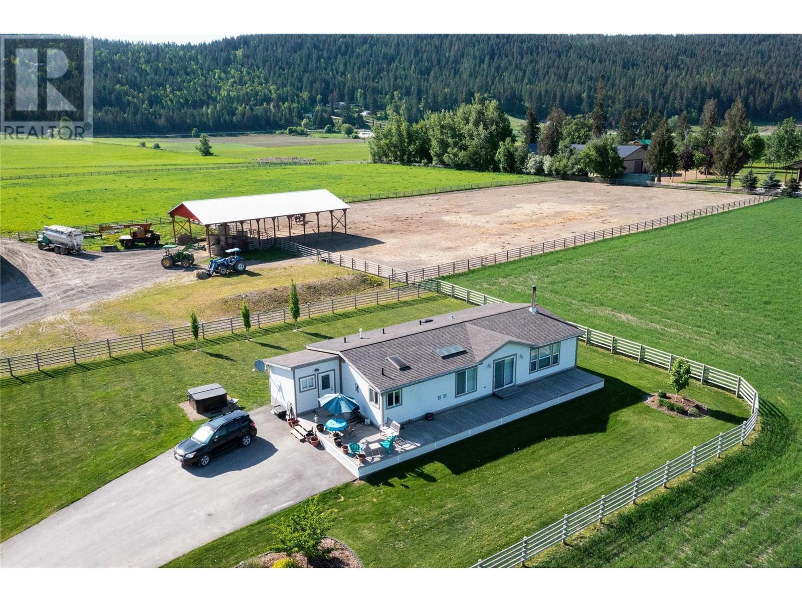 72 Tomkinson Road, Grindrod, BC