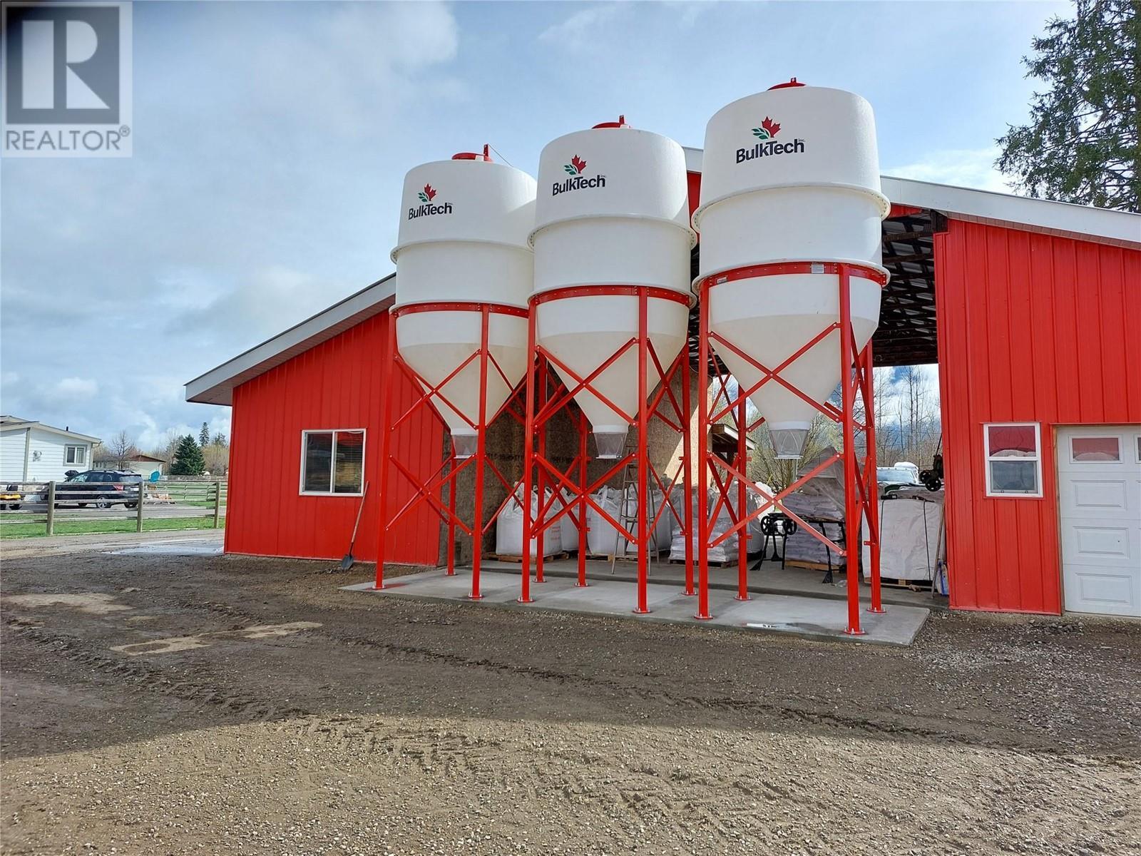 72 Tomkinson Road, Grindrod, BC