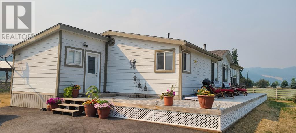 72 Tomkinson Road, Grindrod, BC