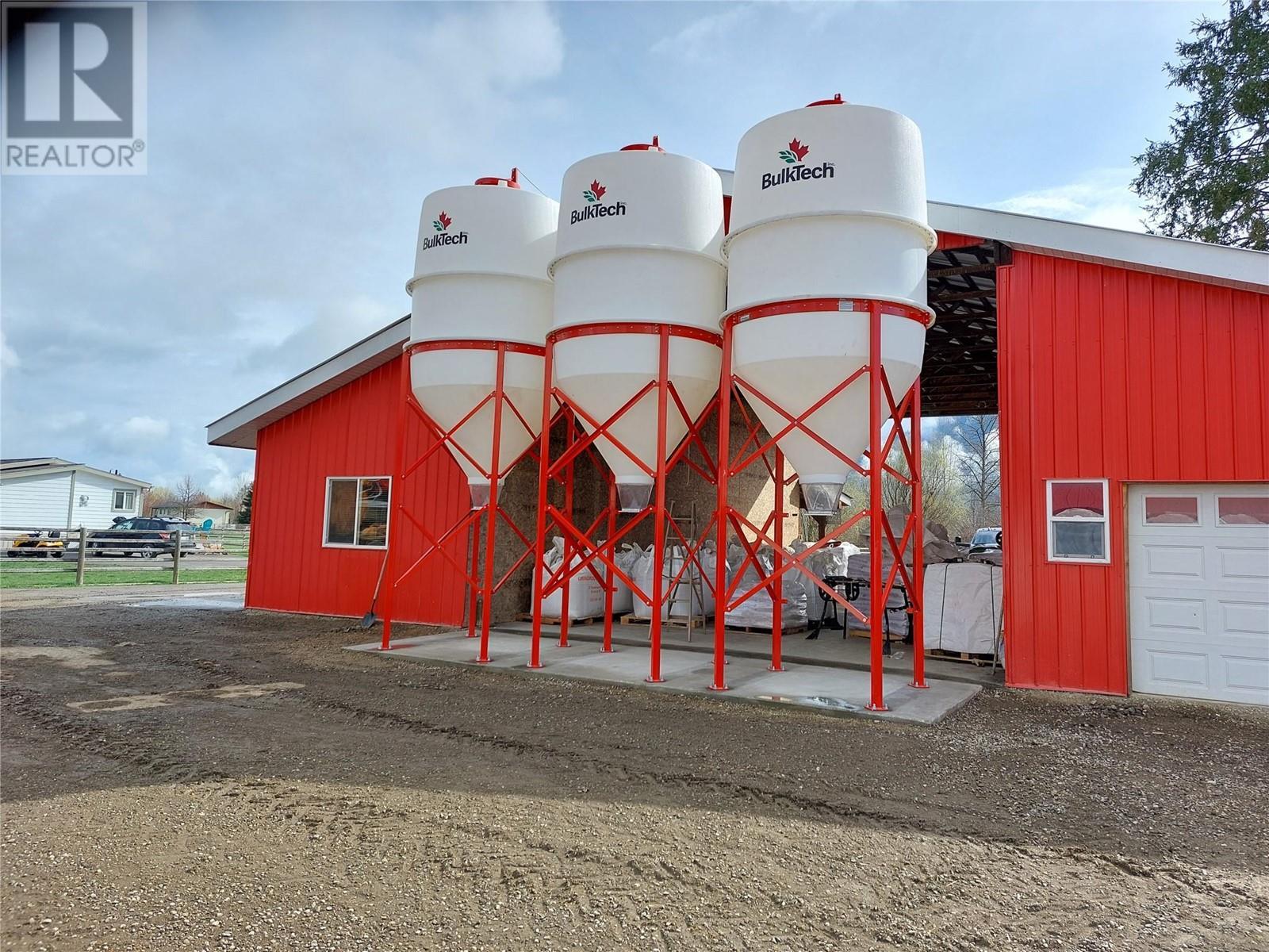 72 Tomkinson Road, Grindrod, BC