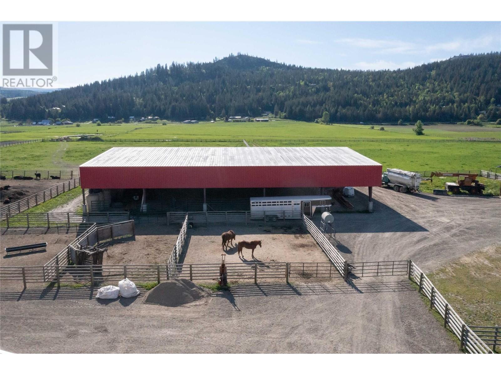 72 Tomkinson Road, Grindrod, BC