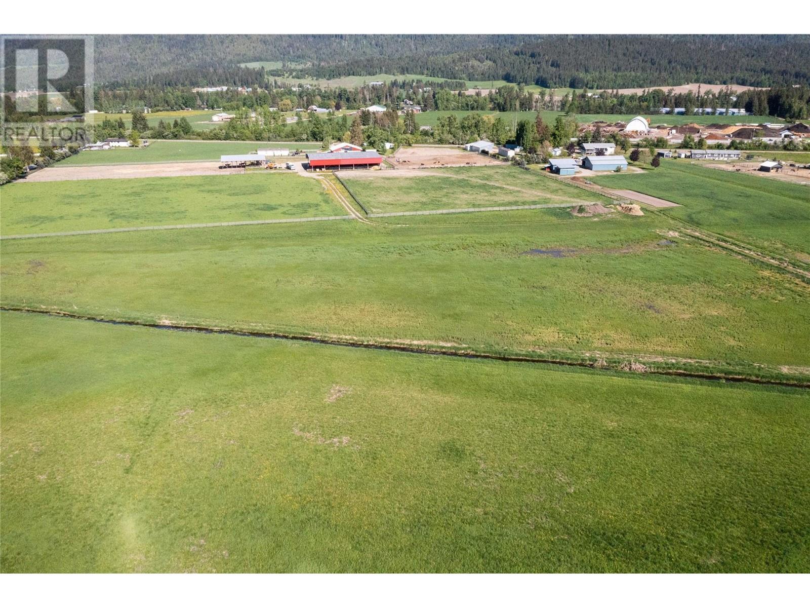 72 Tomkinson Road, Grindrod, BC