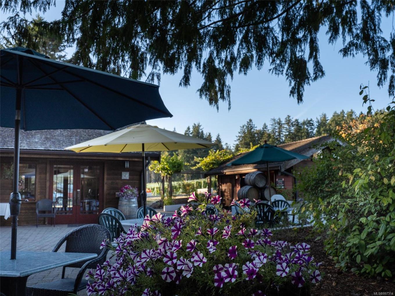 840 Cherry Point Rd, Cobble Hill, BC