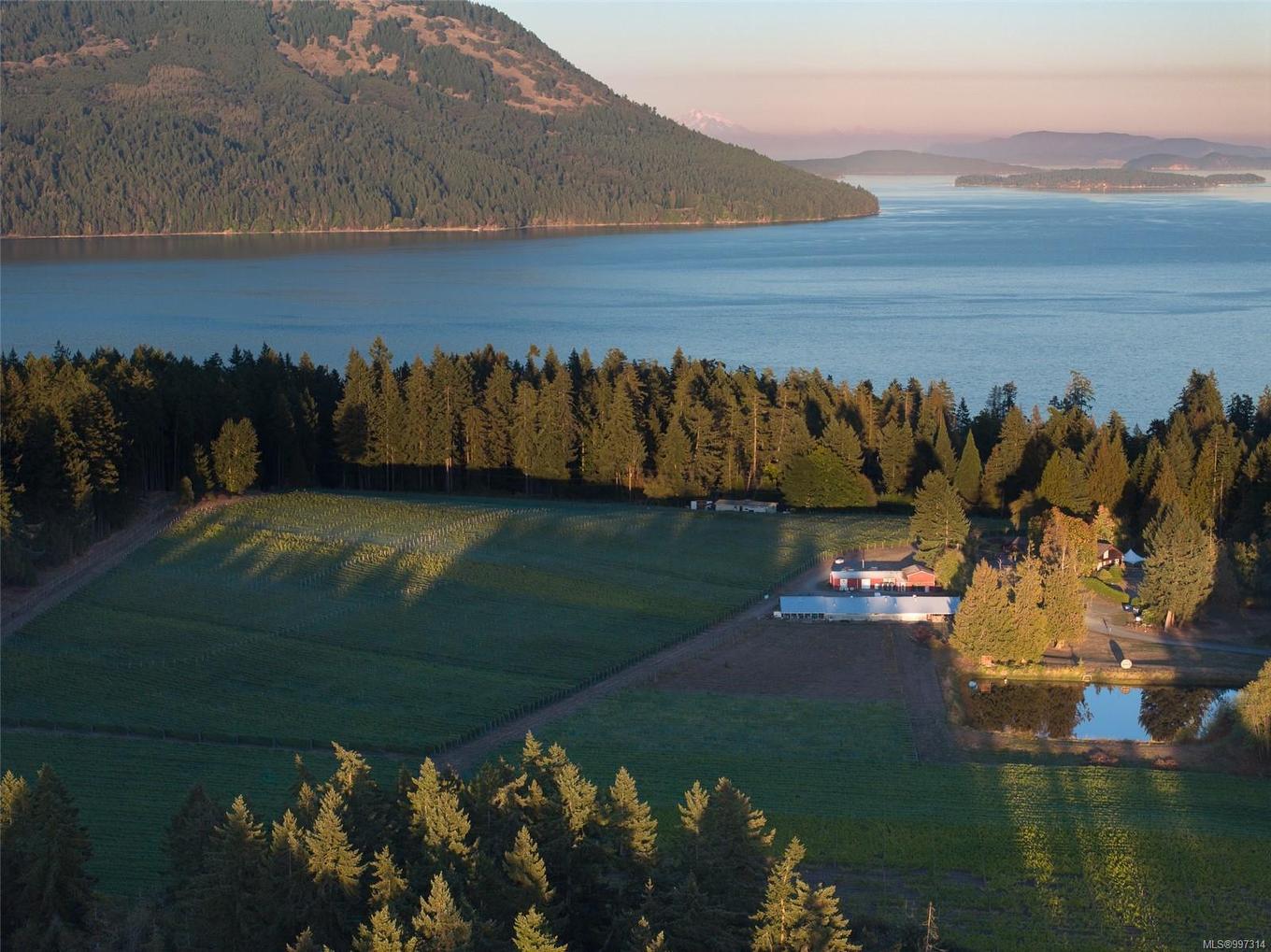 840 Cherry Point Rd, Cobble Hill, BC