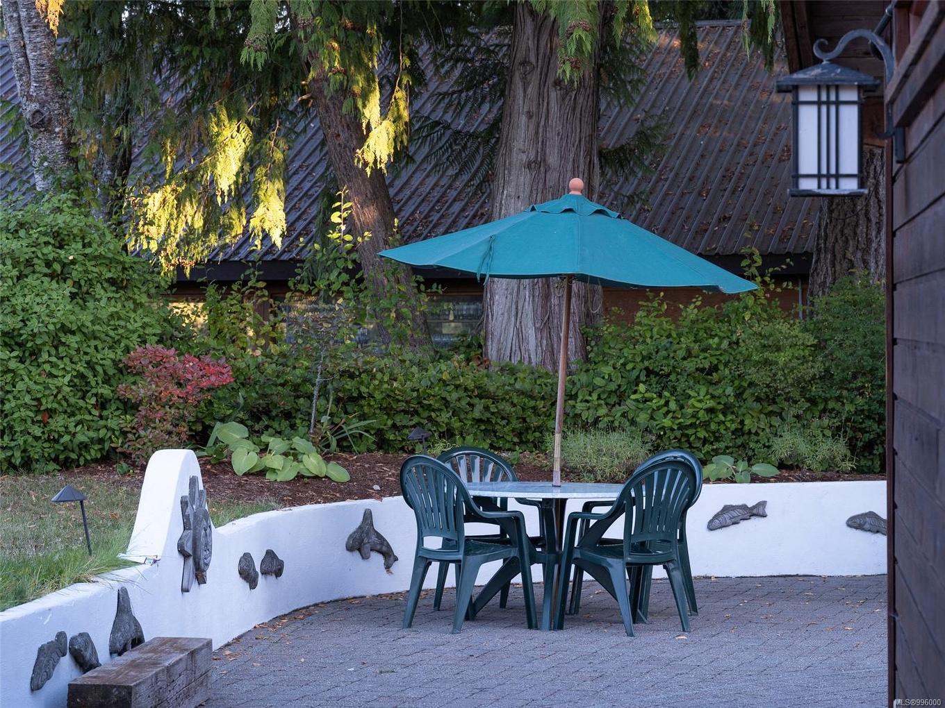 840 Cherry Point Rd, Cobble Hill, BC