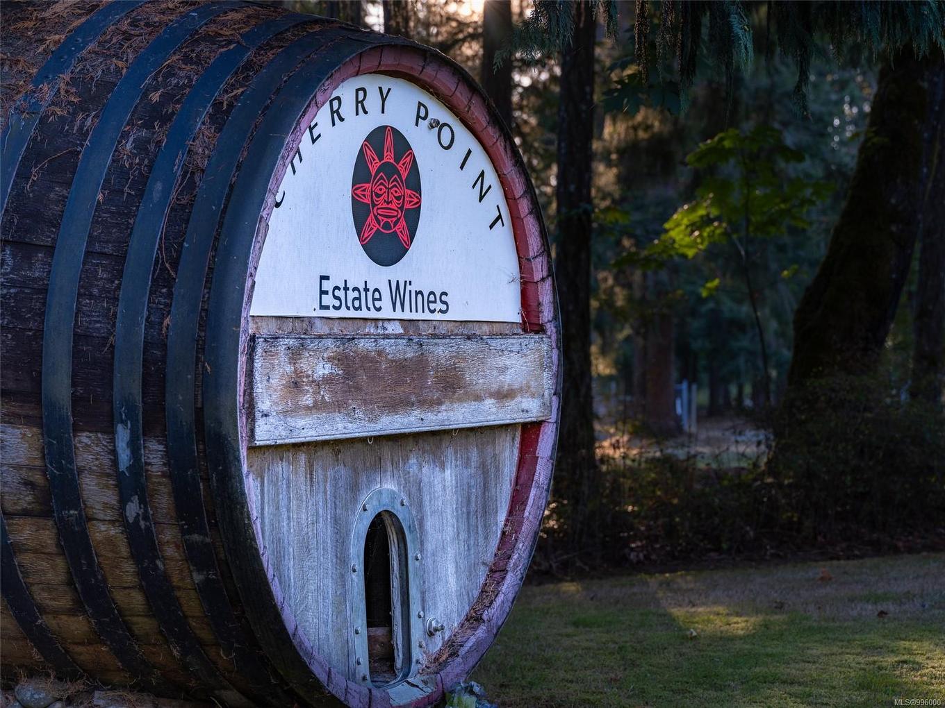 840 Cherry Point Rd, Cobble Hill, BC