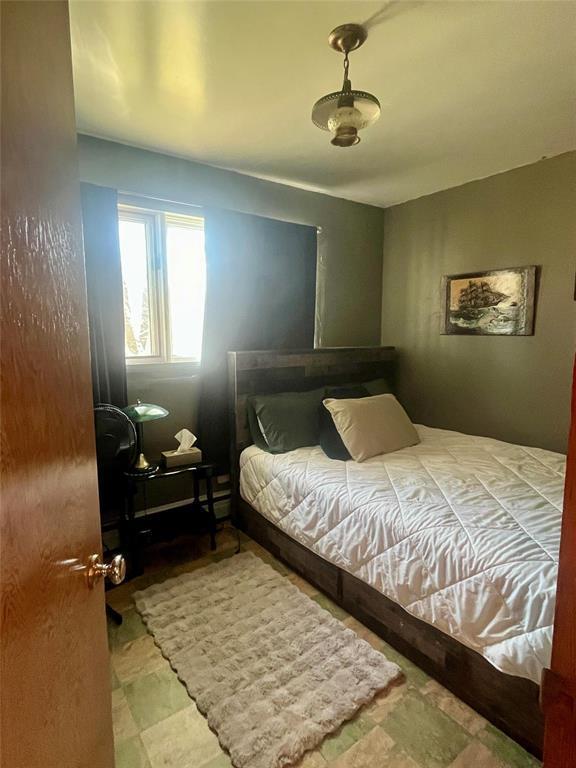 790 Cook Street, Boissevain, MB - Indoor Photo Showing Bedroom
