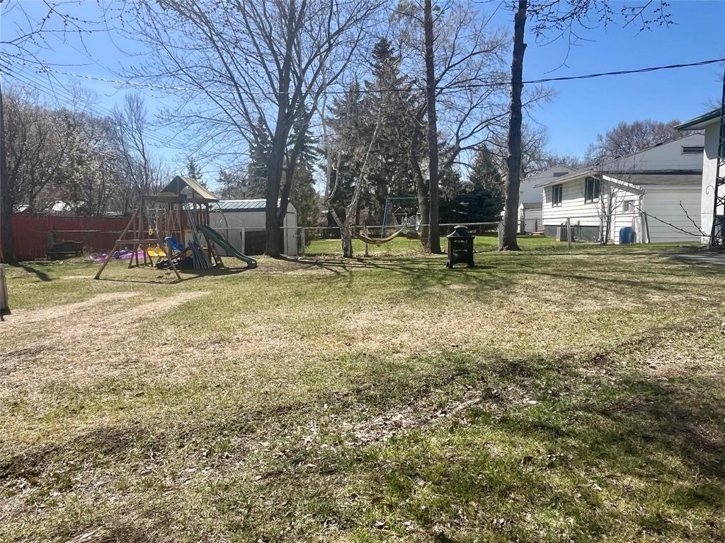 790 Cook Street, Boissevain, MB - Outdoor