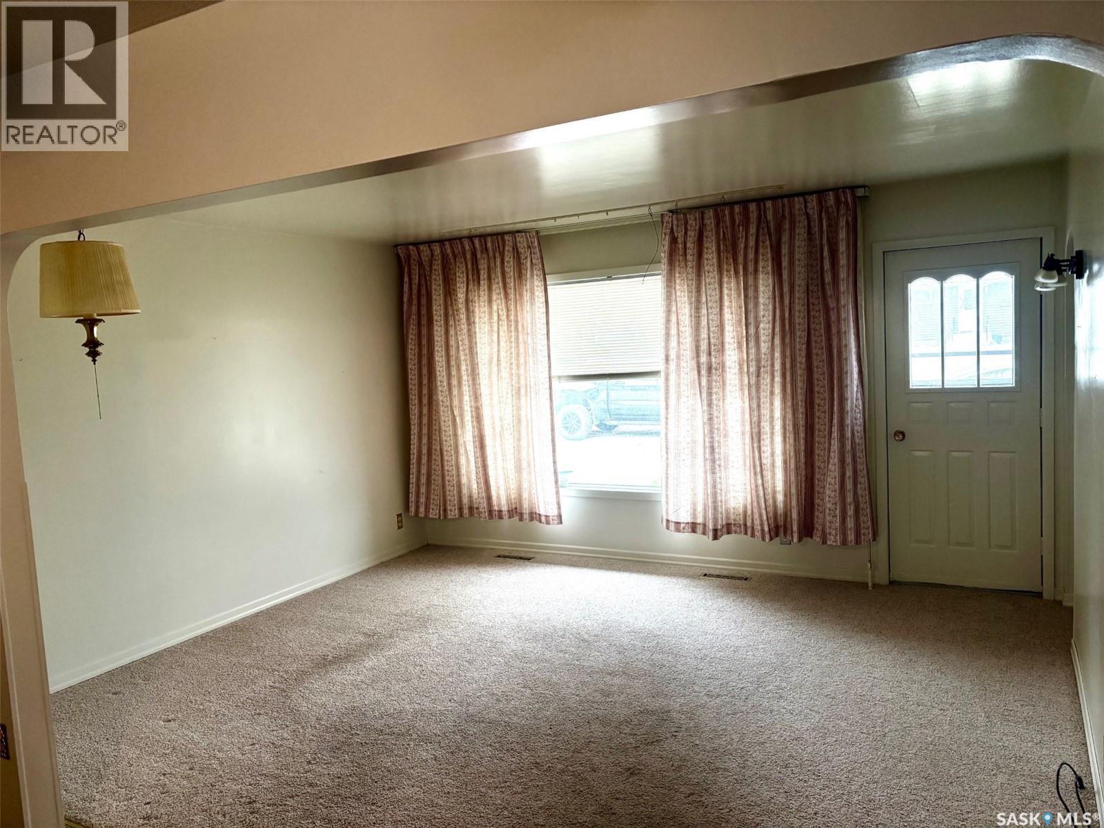 807 Elsinore Street, Whitewood, SK - Indoor Photo Showing Other Room