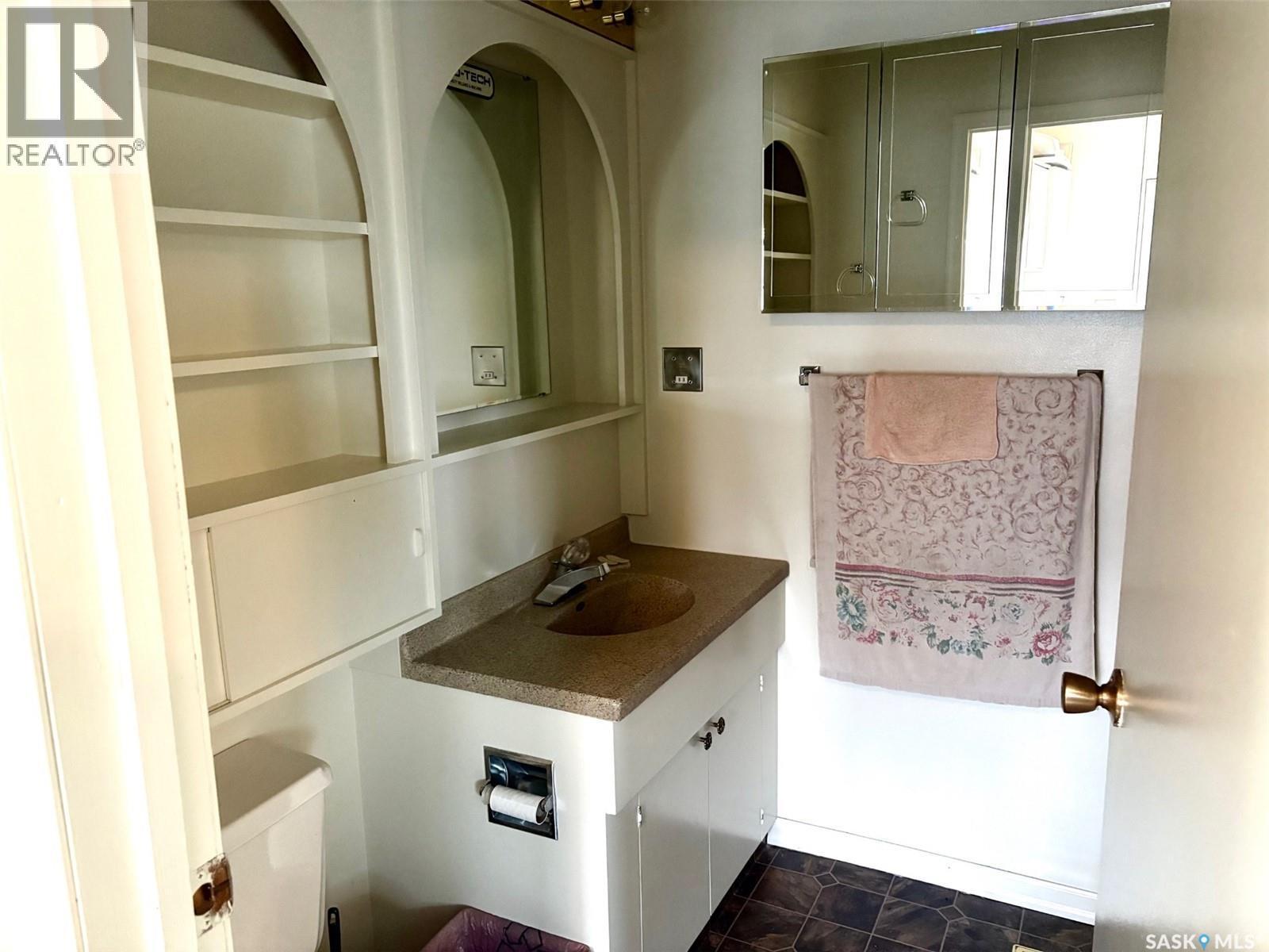 807 Elsinore Street, Whitewood, SK - Indoor