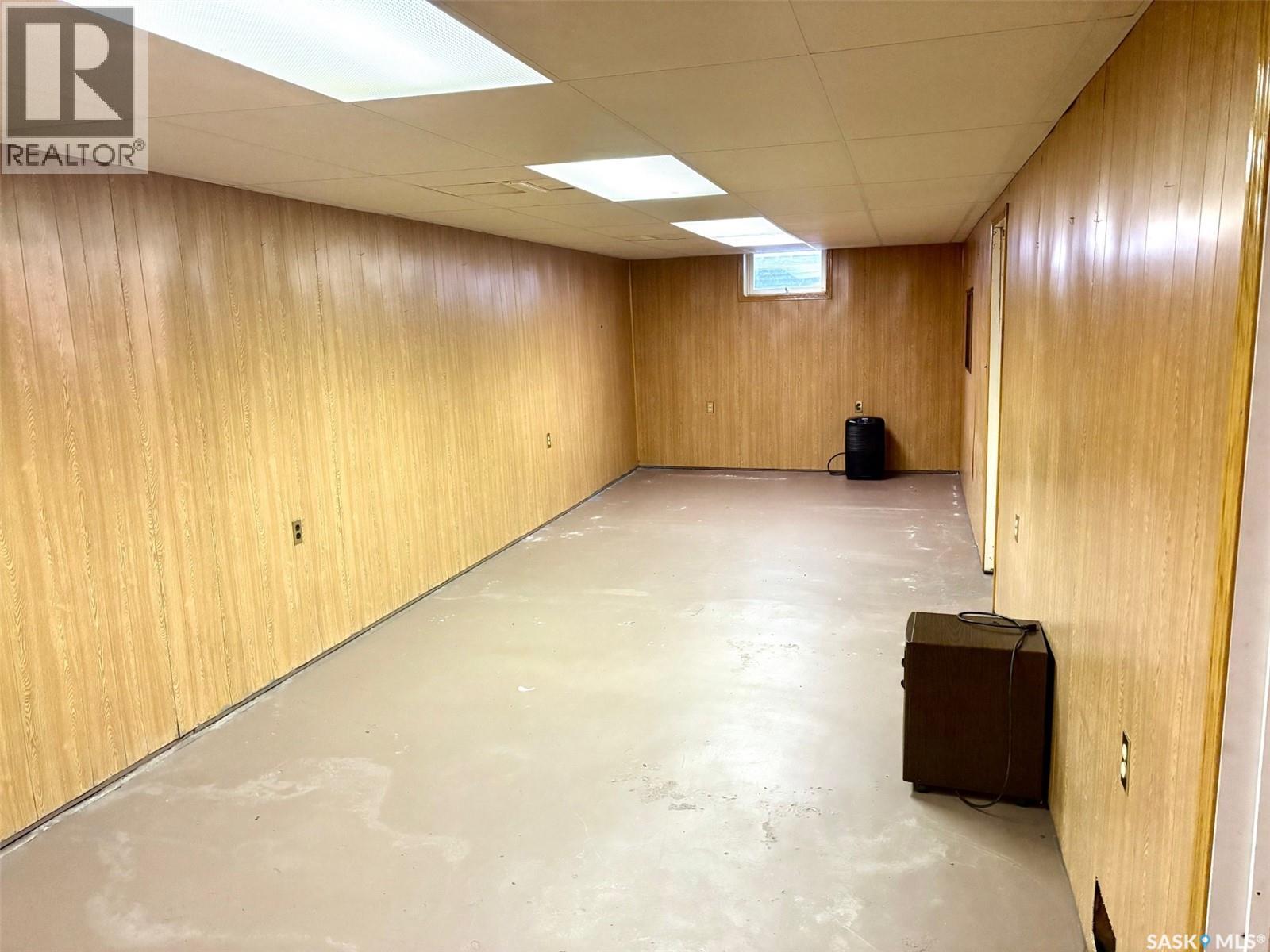 807 Elsinore Street, Whitewood, SK - Indoor Photo Showing Basement