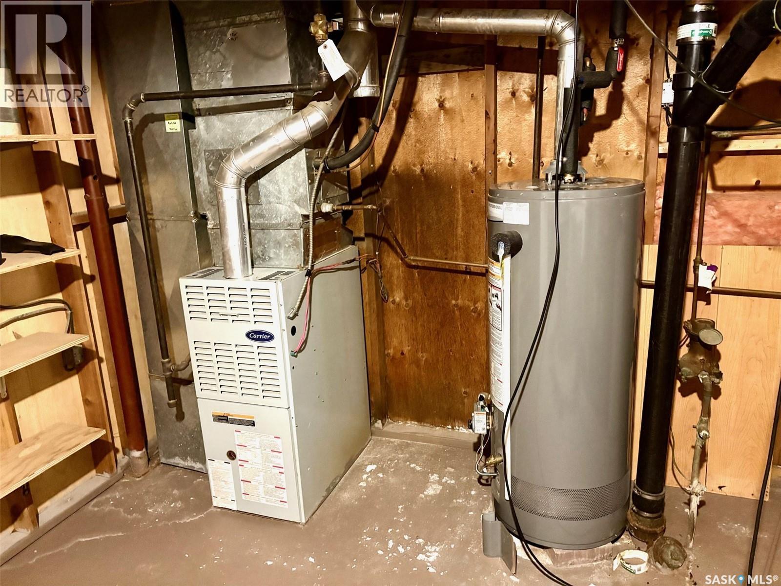 807 Elsinore Street, Whitewood, SK - Indoor Photo Showing Basement