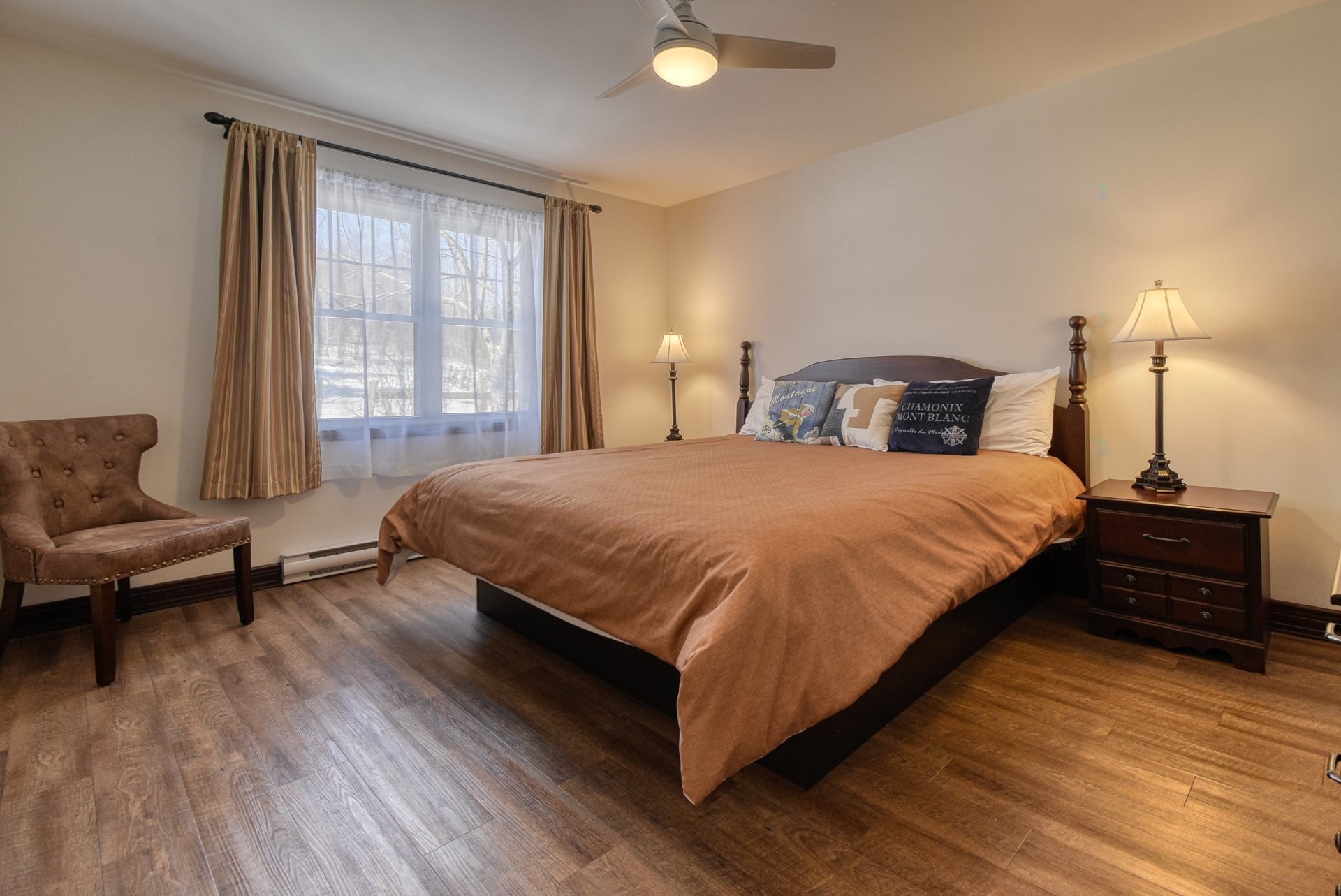 Master Bedroom - 1-250 Rue Du Mont-Plaisant, Mont-Tremblant, QC - Indoor Photo Showing Bedroom