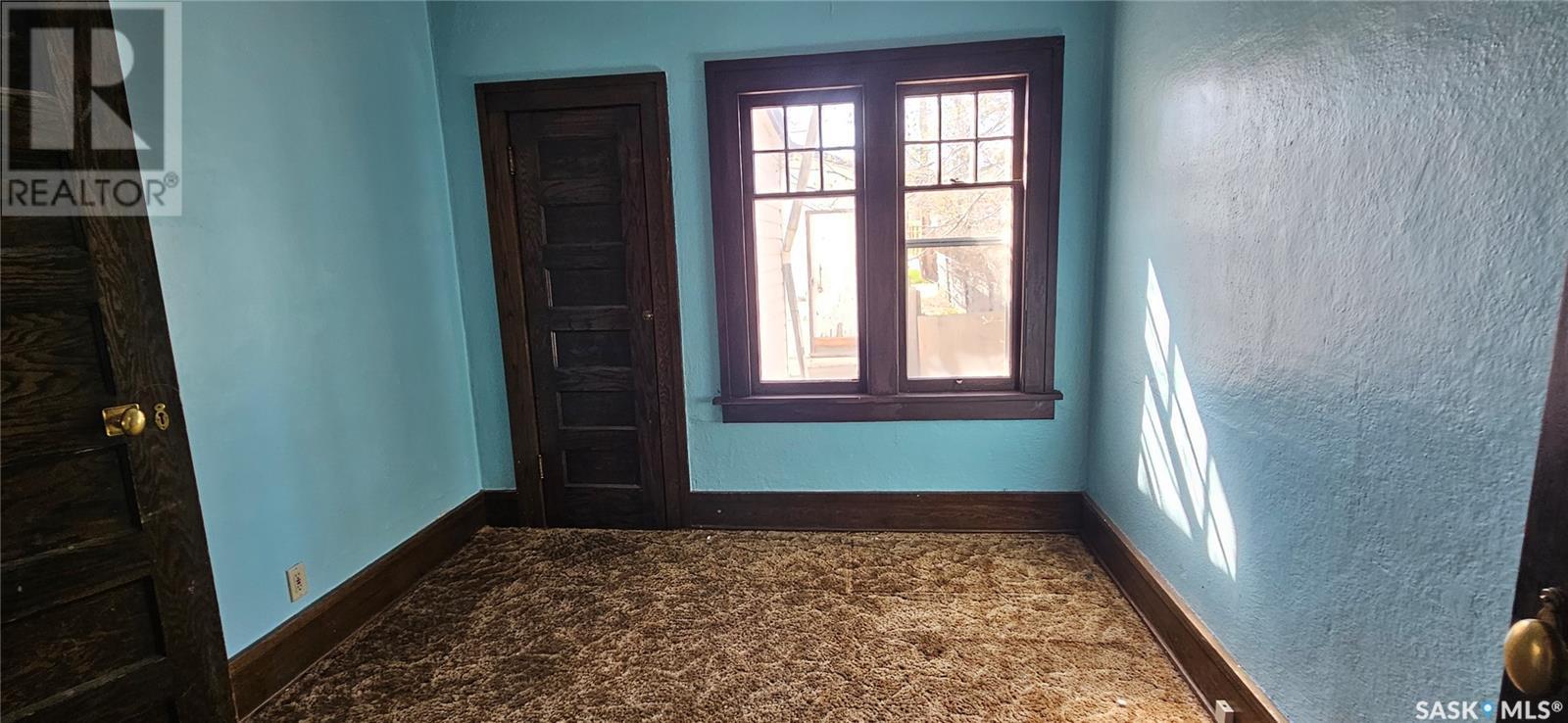 414 2Nd Avenue Nw, Swift Current, SK - Indoor Photo Showing Other Room