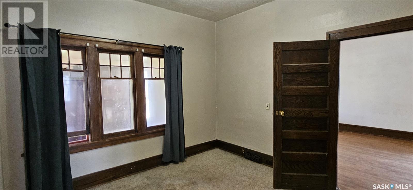 414 2Nd Avenue Nw, Swift Current, SK - Indoor Photo Showing Other Room