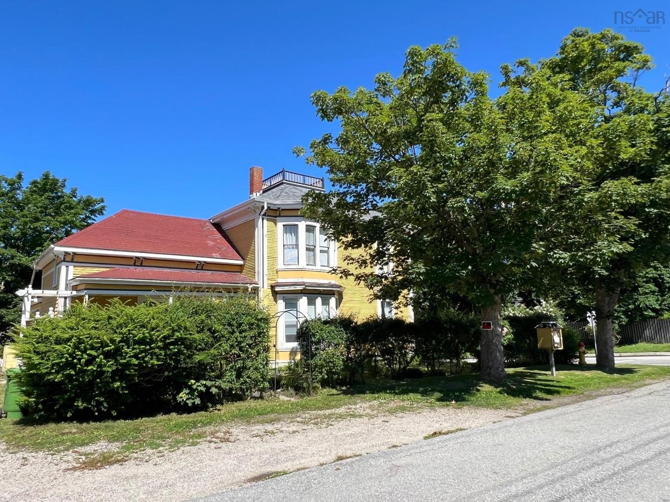 45 Alma Street, Yarmouth, NS