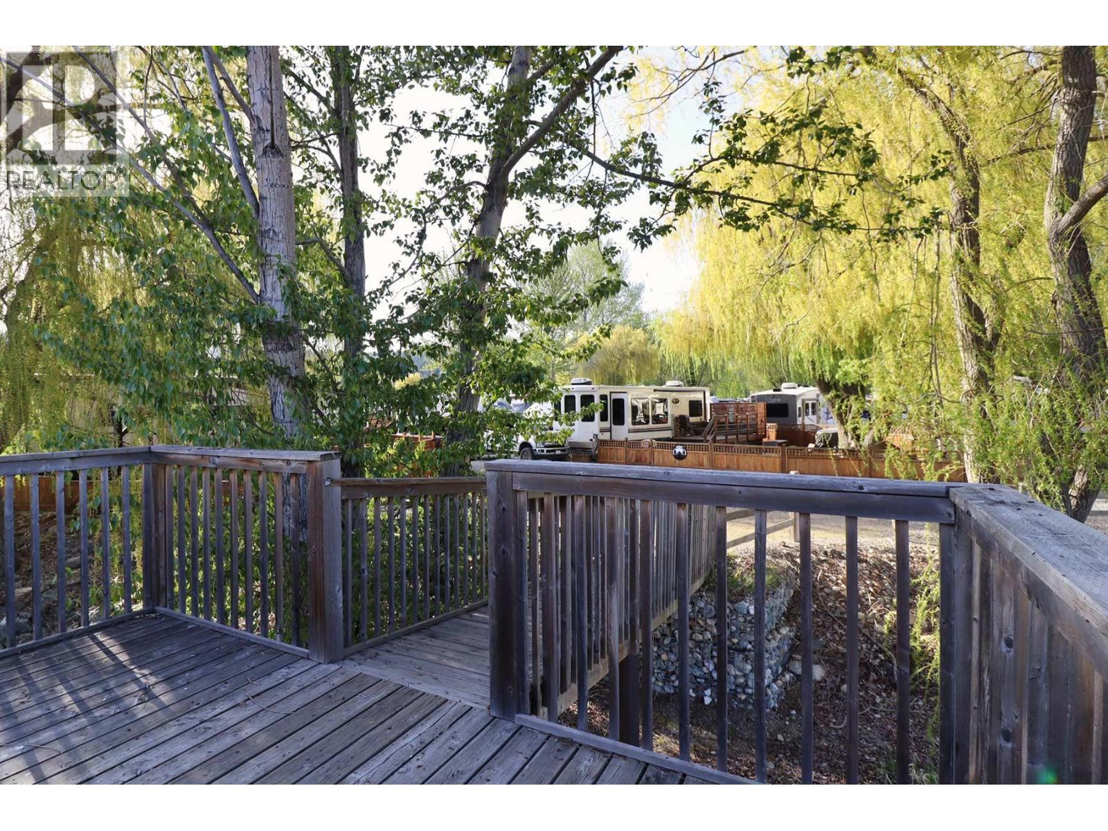 4 Heron Lane, Lee Creek, BC