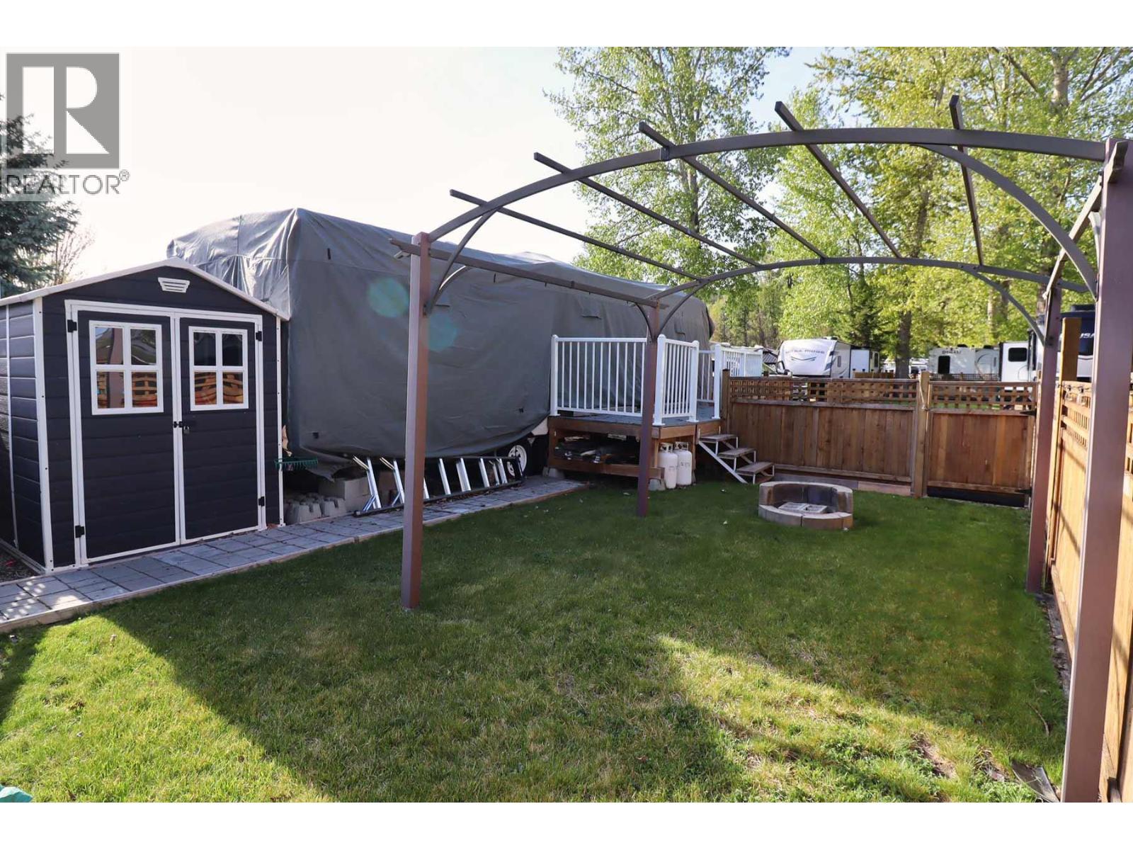 4 Heron Lane, Lee Creek, BC