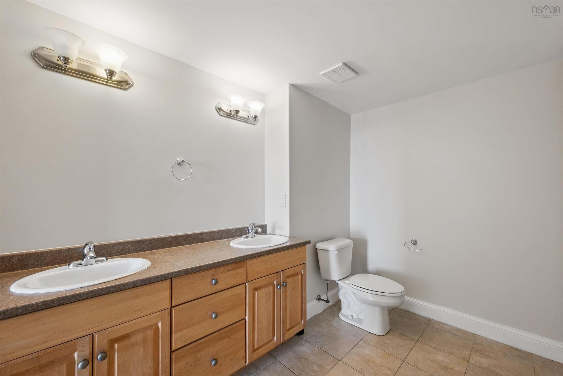 901 60 Walter Havill Drive, Halifax, NS