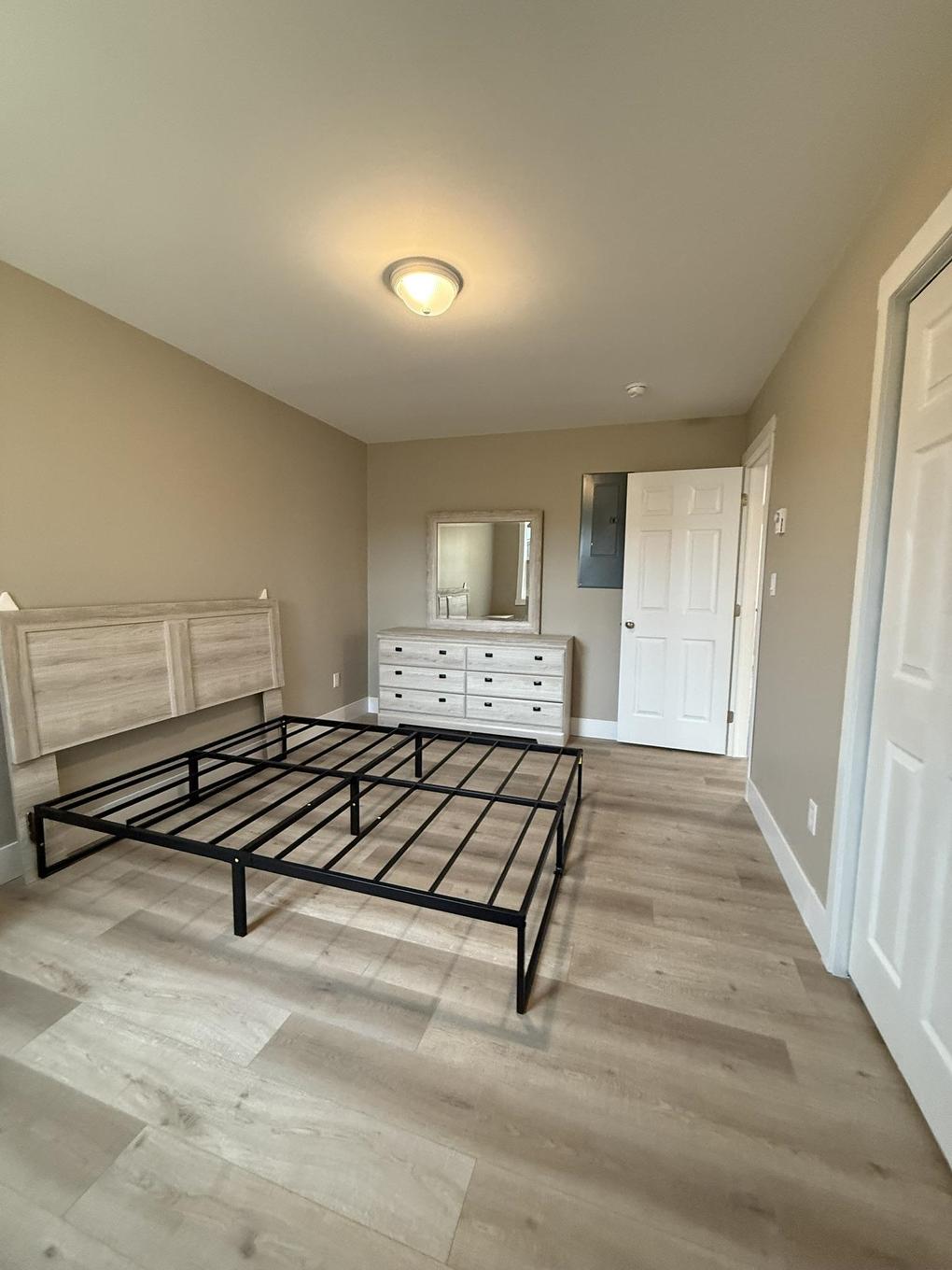 5 House To Be Moved, Mayfield, PE