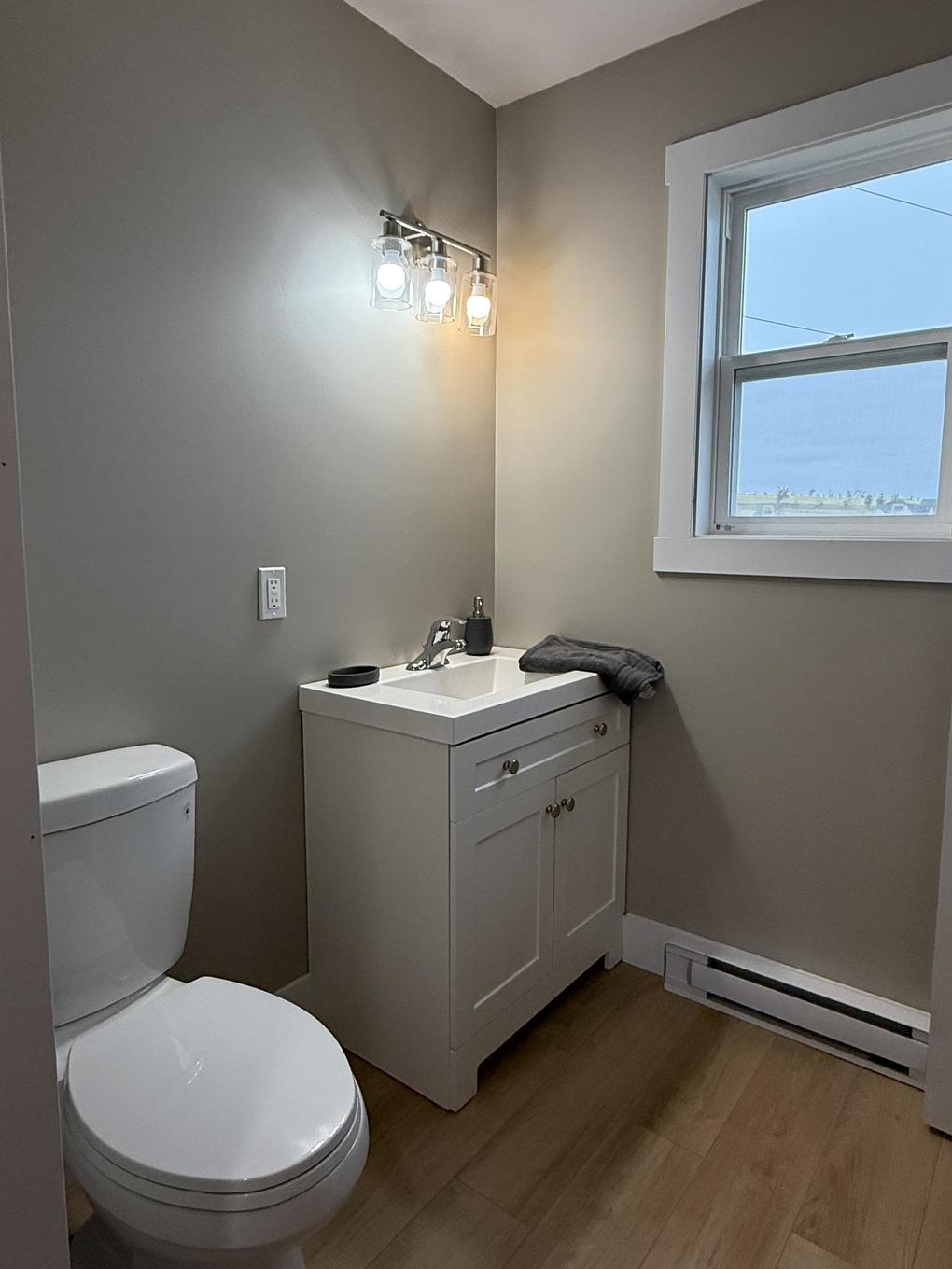 4 House To Be Moved, Mayfield, PE