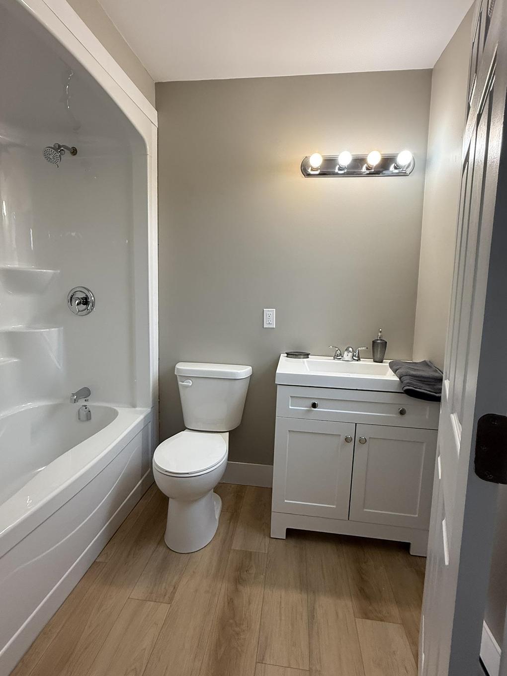 4 House To Be Moved, Mayfield, PE