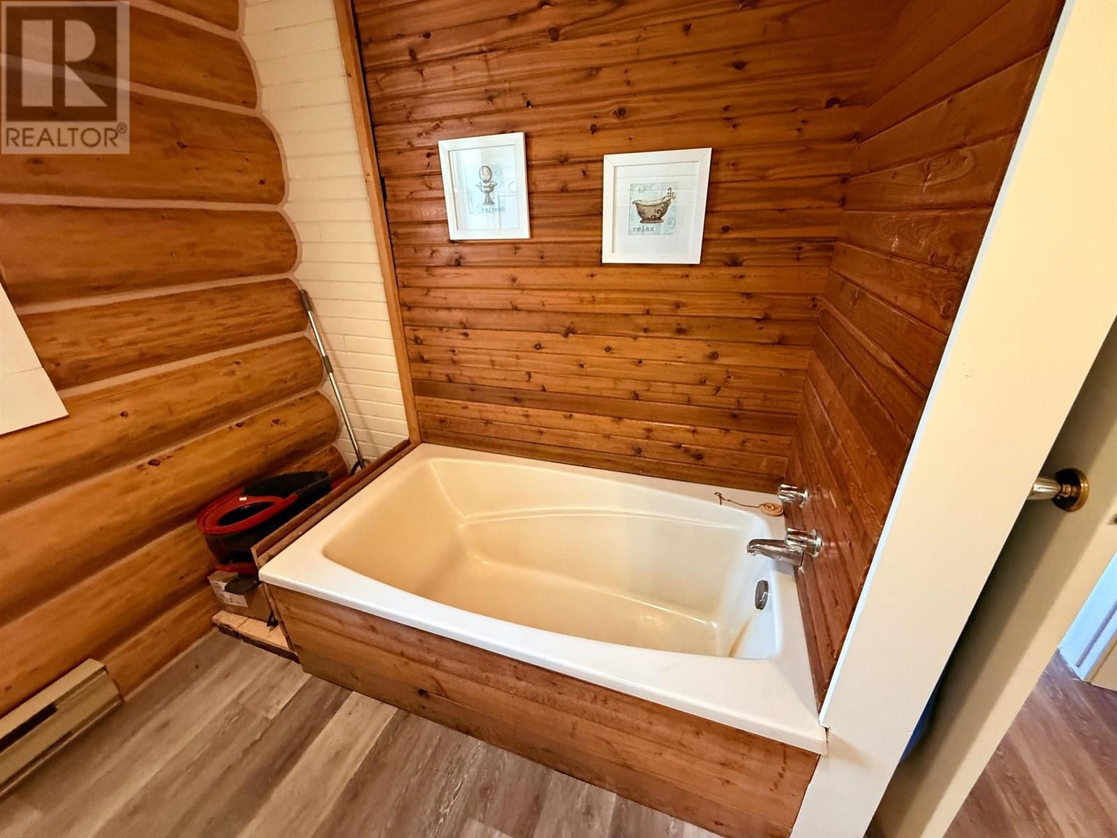 2875 Spout Lake Road, Lac La Hache, BC - Indoor Photo Showing Other Room