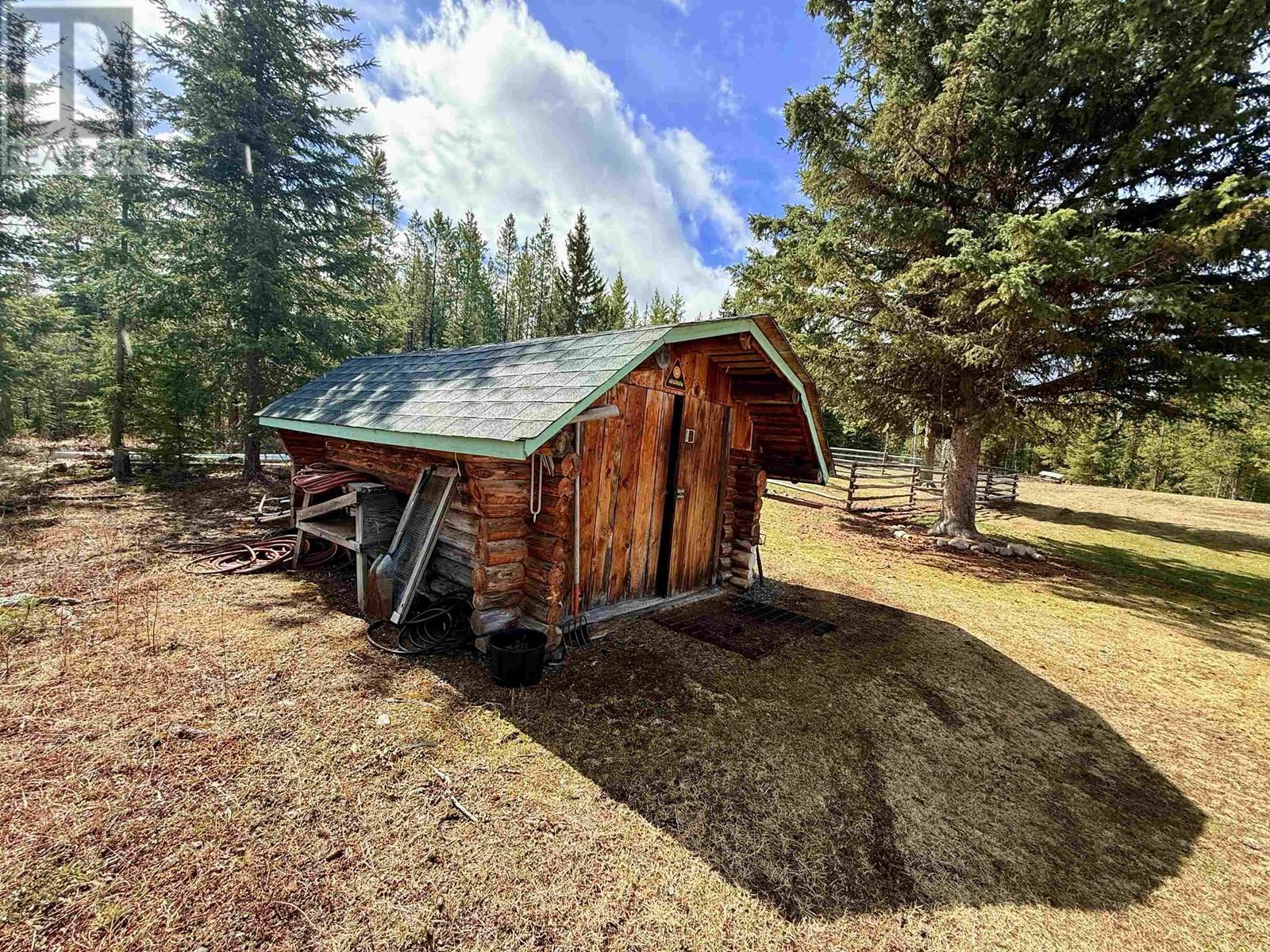 2875 Spout Lake Road, Lac La Hache, BC - Outdoor