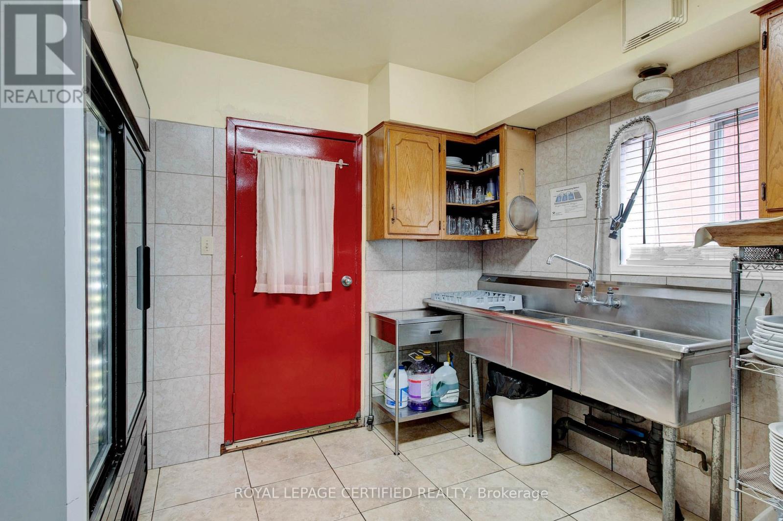 25 Eby Street S, Kitchener, ON