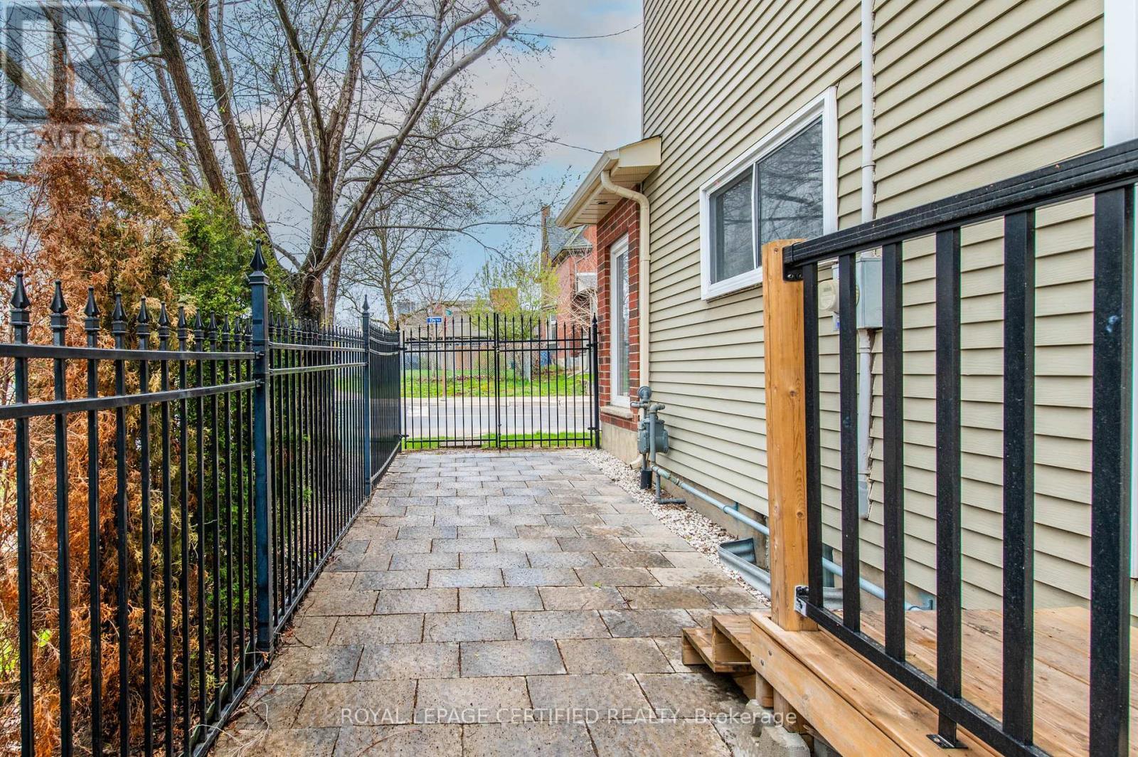 25 Eby Street S, Kitchener, ON