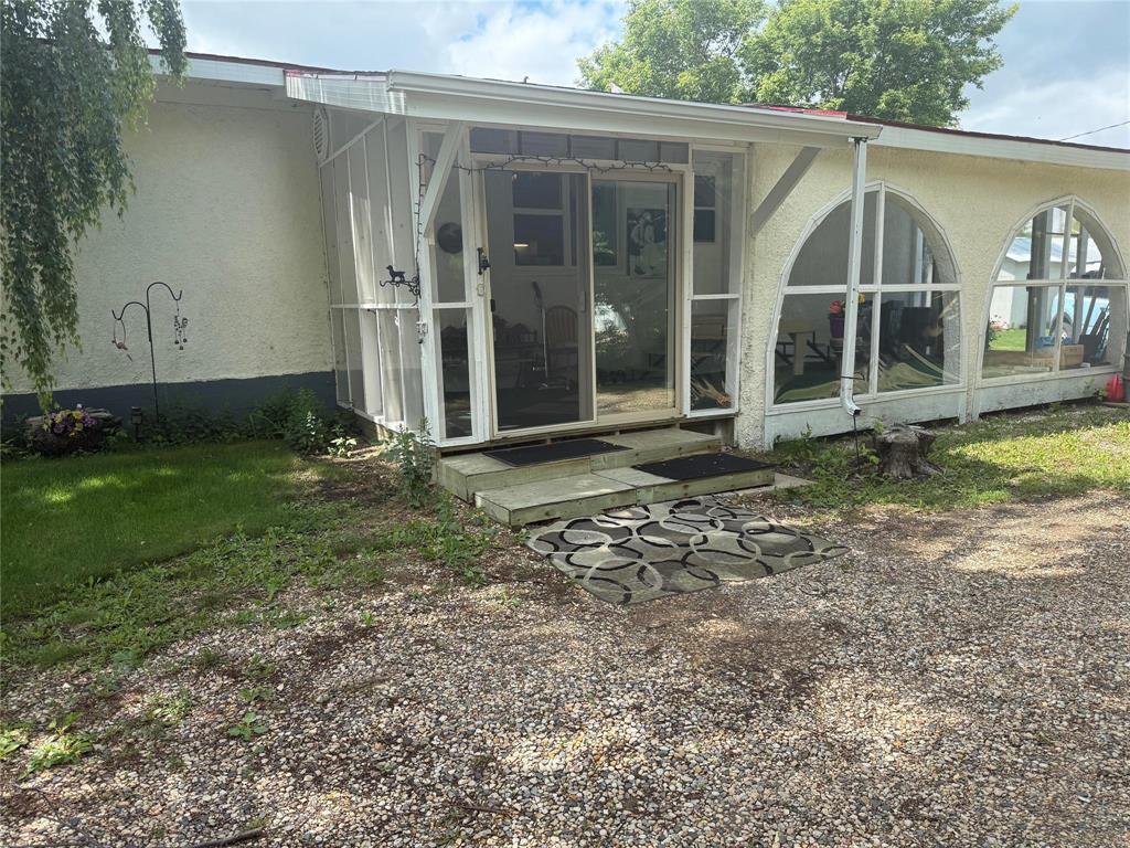 77 Railway Avenue, Benito, MB - Outdoor