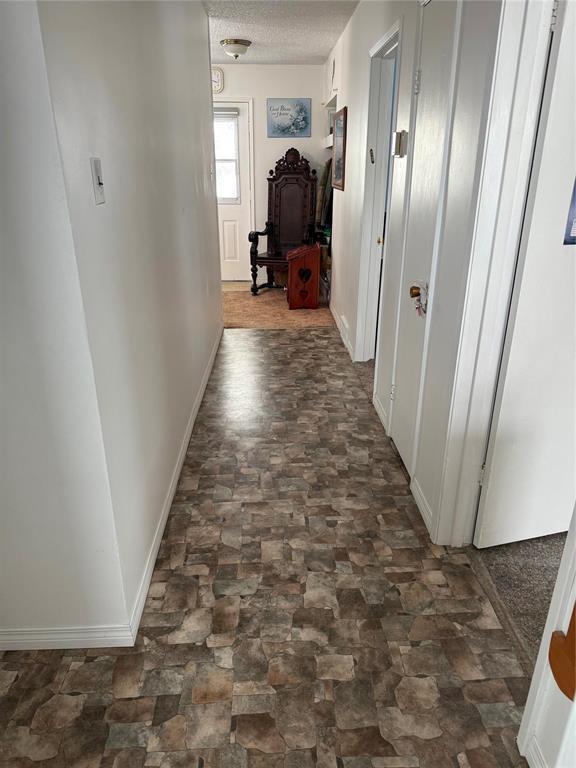 77 Railway Avenue, Benito, MB - Indoor Photo Showing Other Room