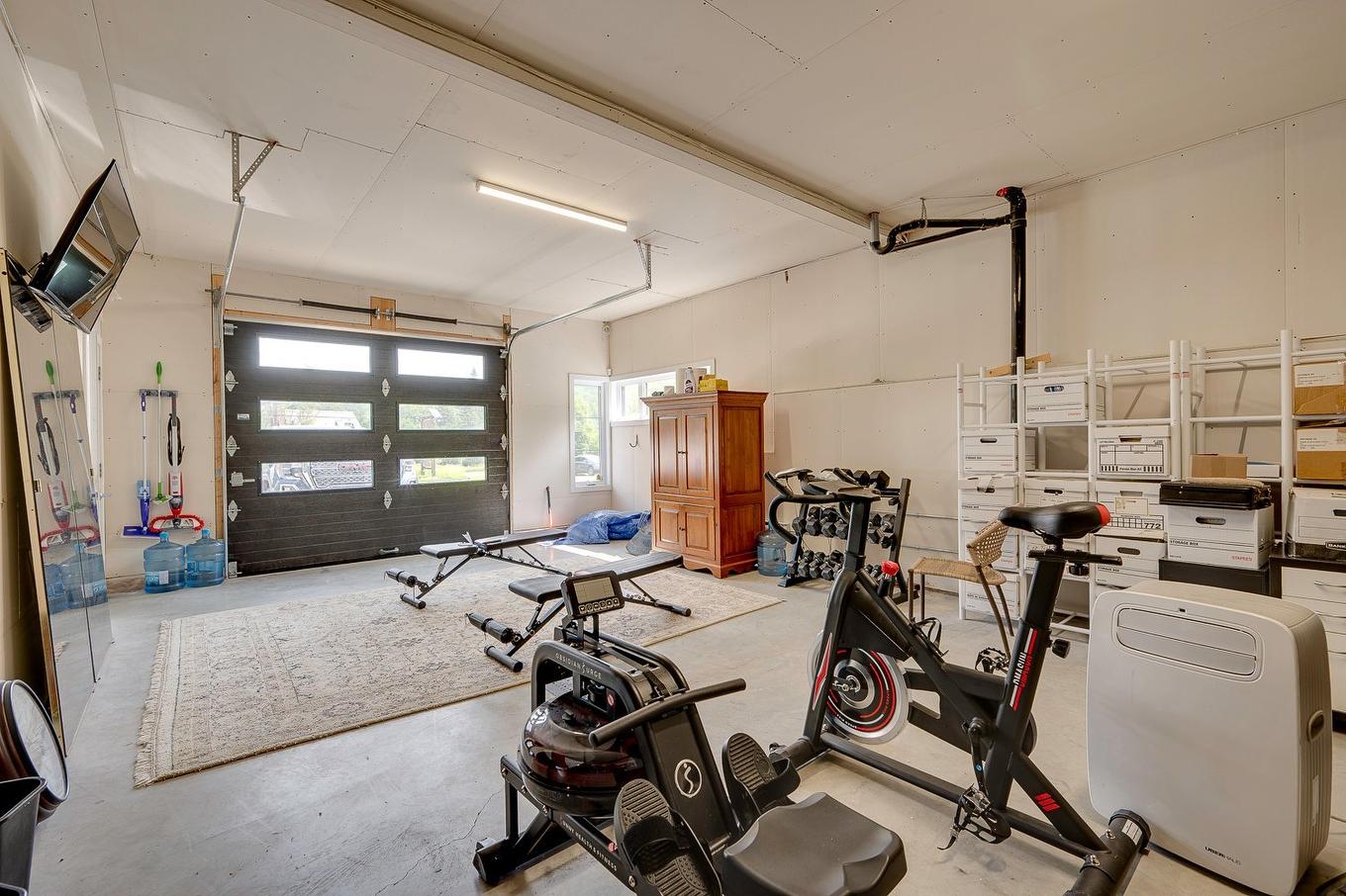 Interior - 450 - 464 Boul. Des Laurentides, Piedmont, QC - Indoor Photo Showing Garage