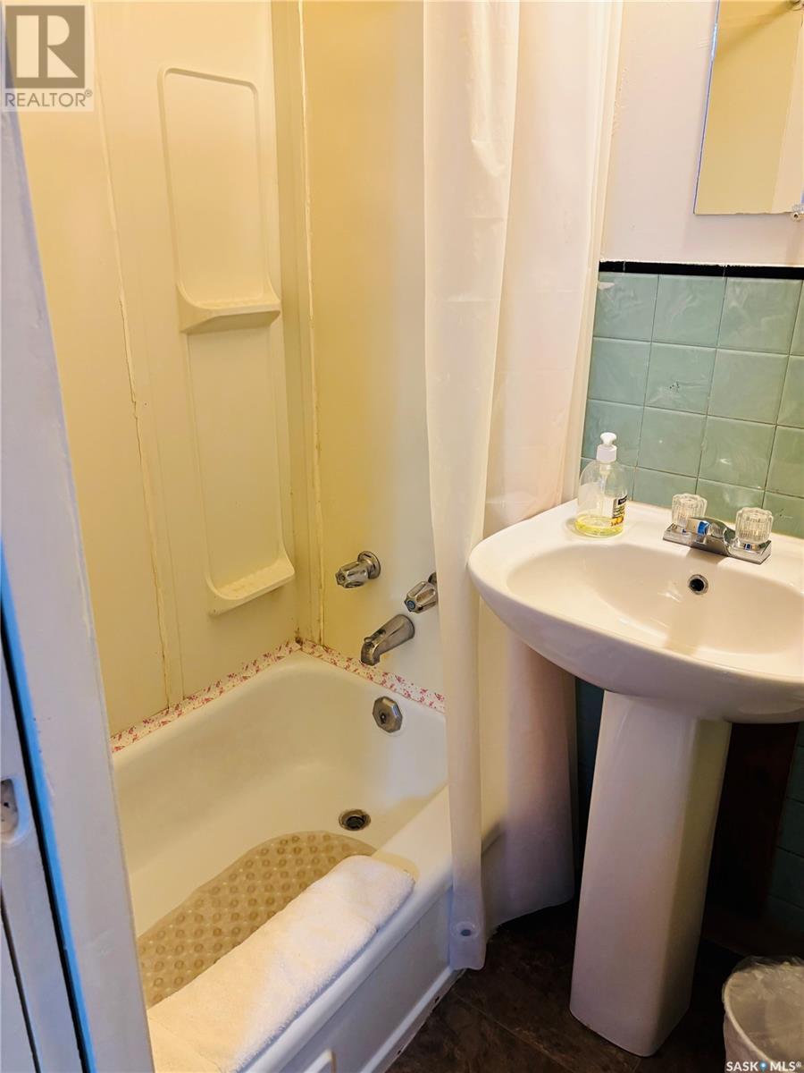 1401 2Nd Street, Estevan, SK