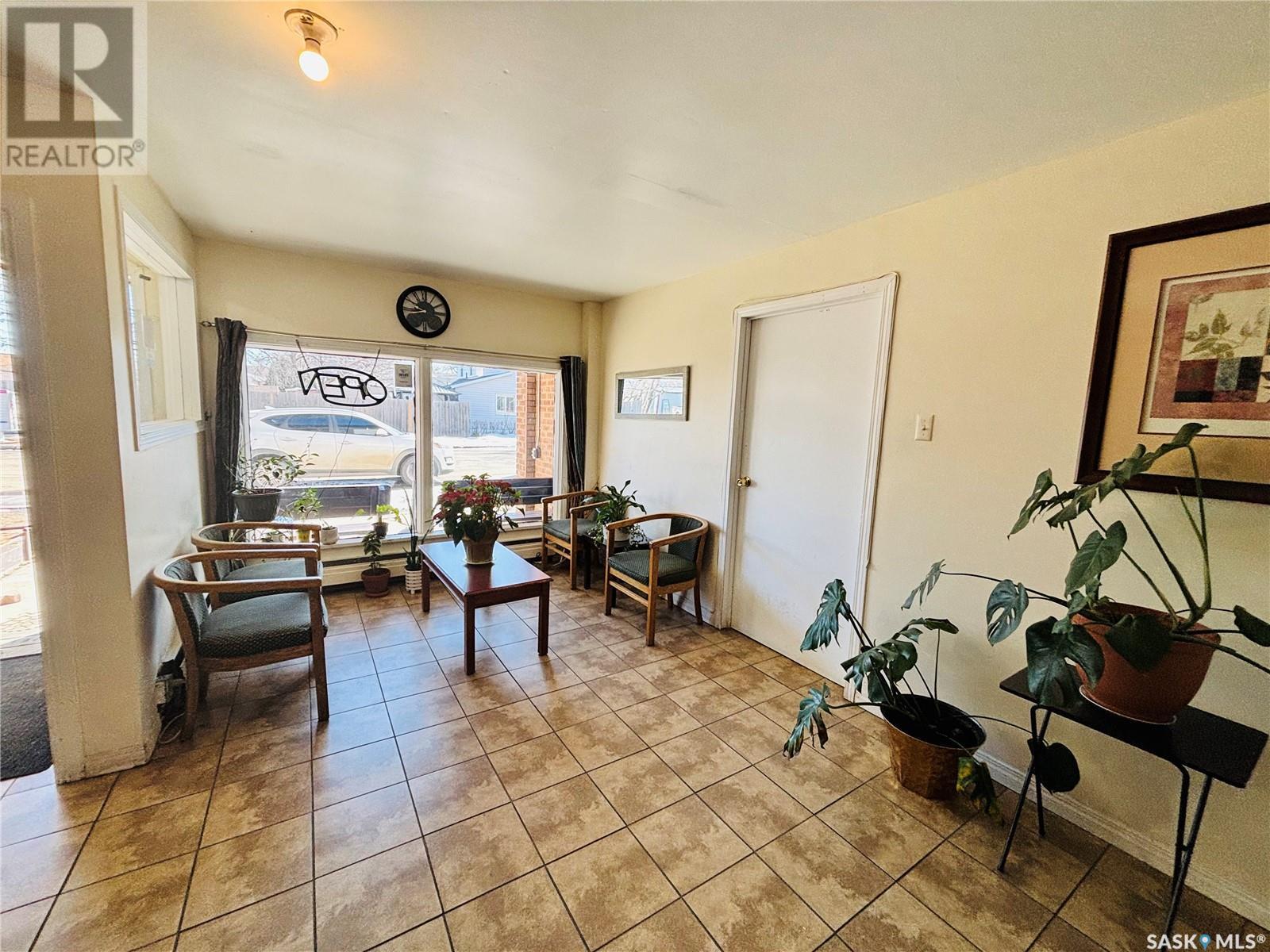 1401 2Nd Street, Estevan, SK