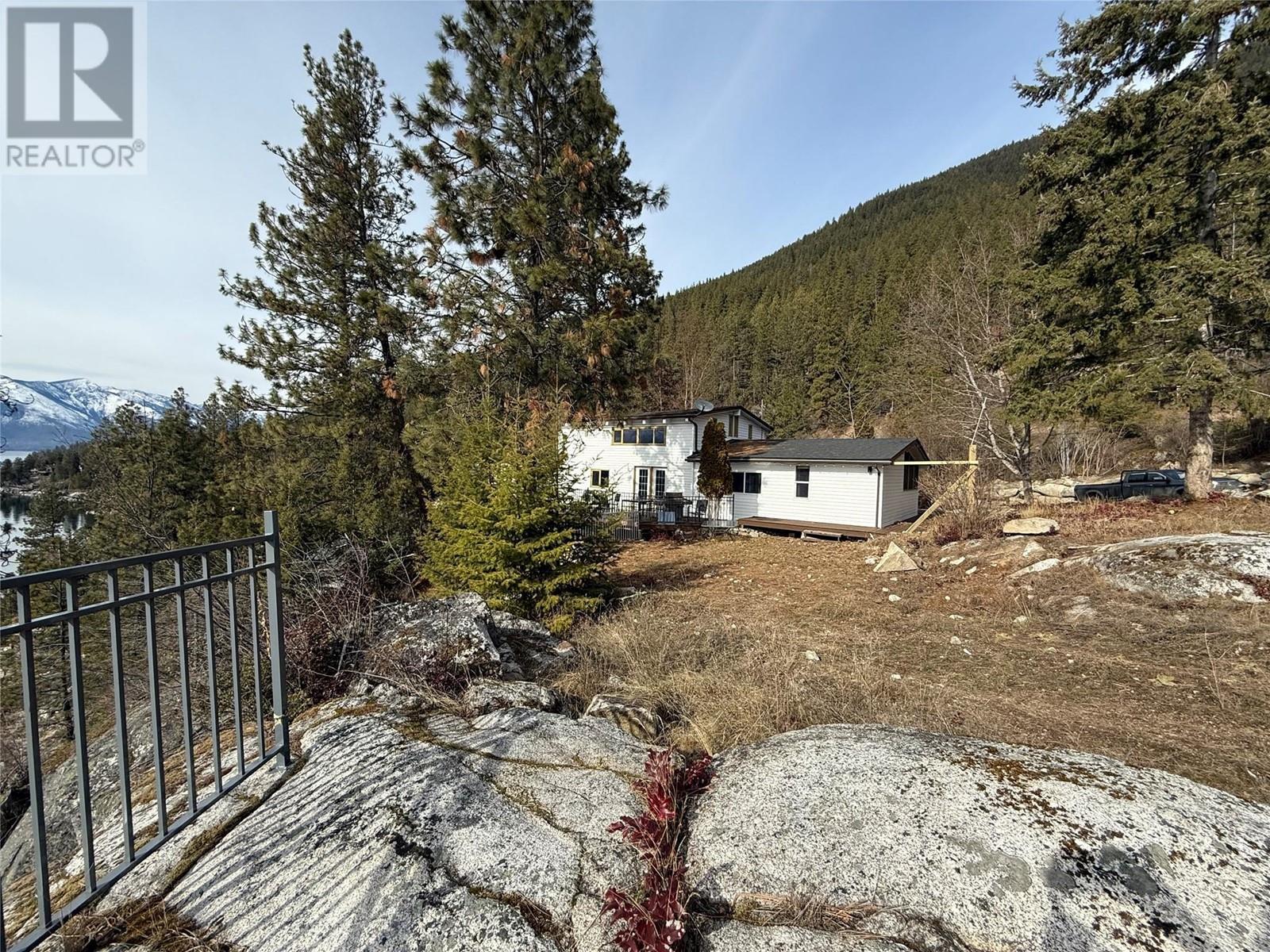 9703 3A Highway, Kuskanook, BC - Outdoor