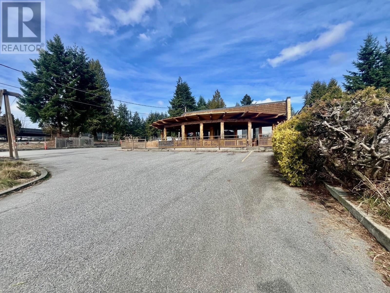 818 Gibsons Way, Gibsons, BC