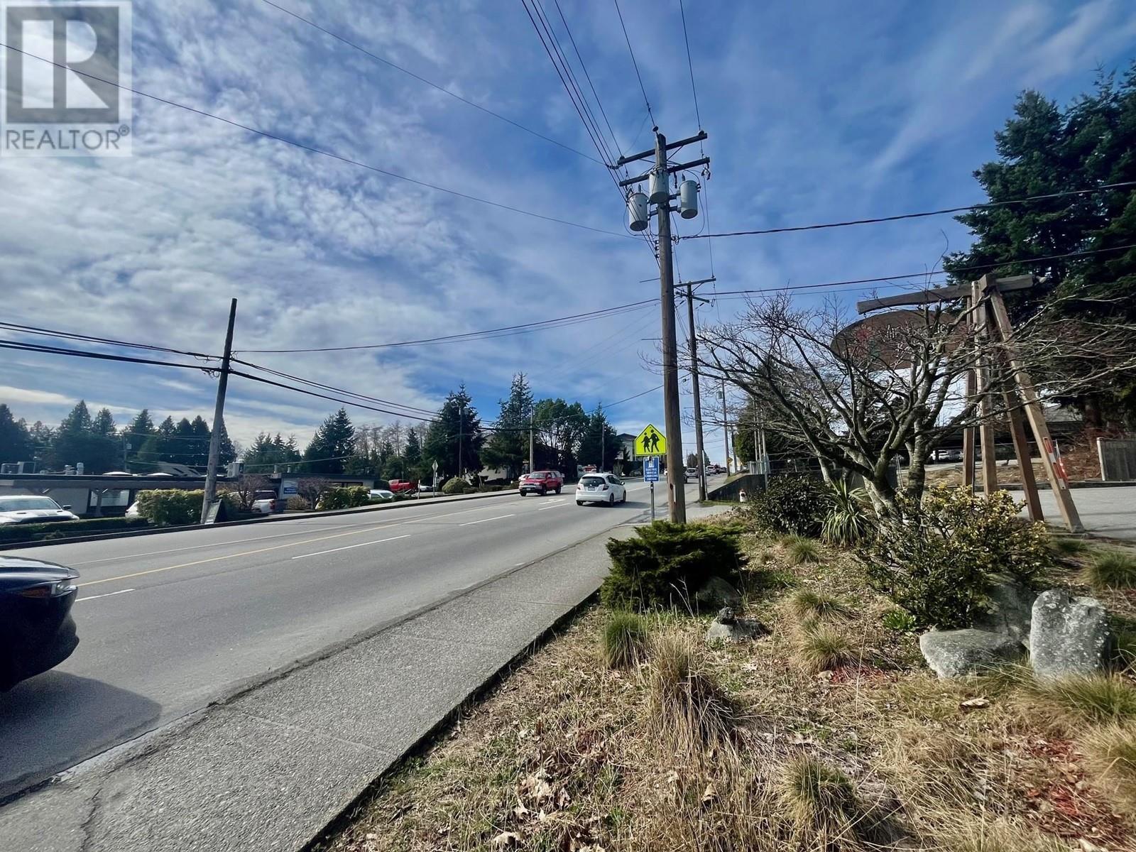 818 Gibsons Way, Gibsons, BC