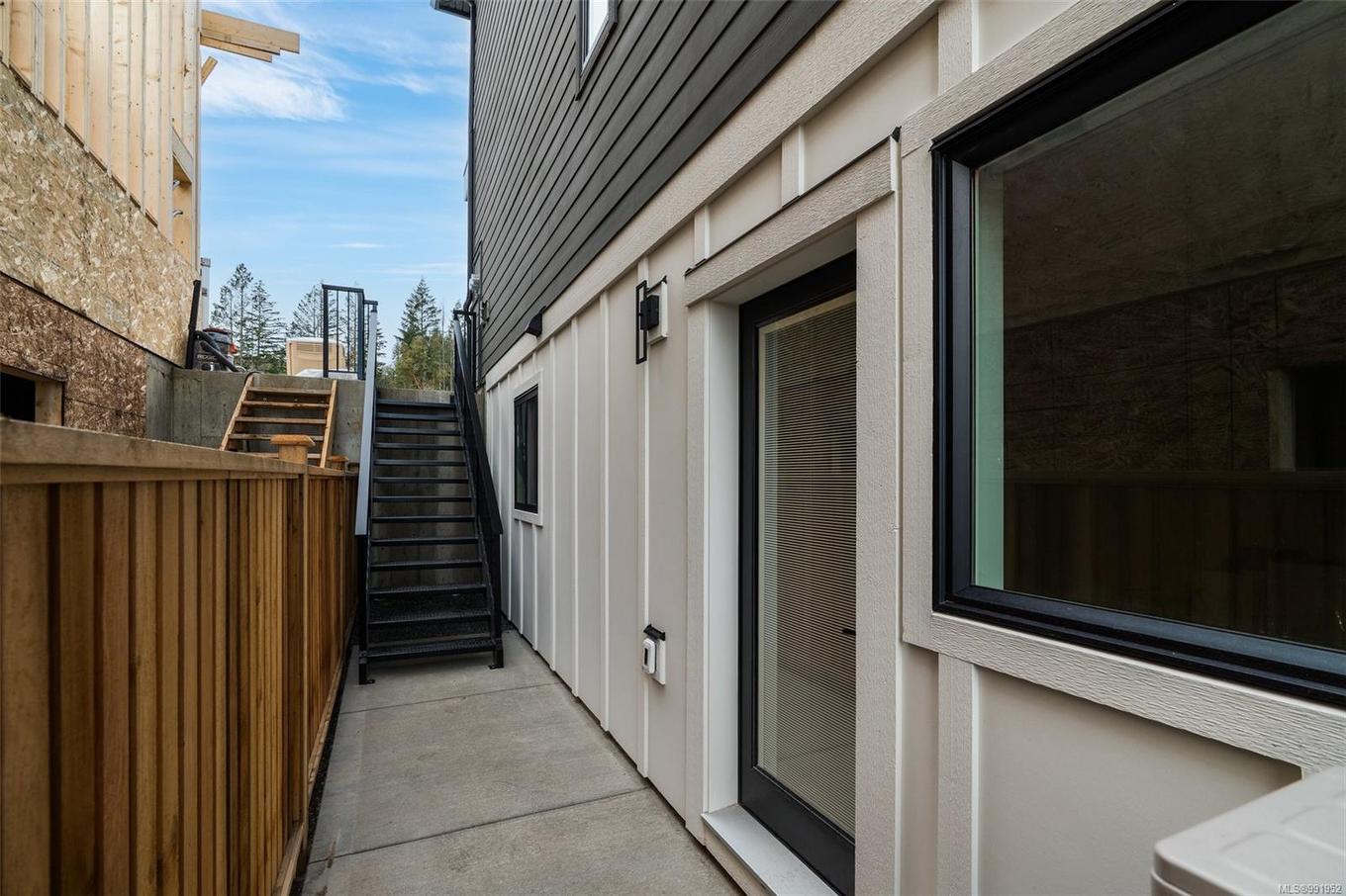 1548 Marble Pl, Langford, BC - Outdoor With Exterior