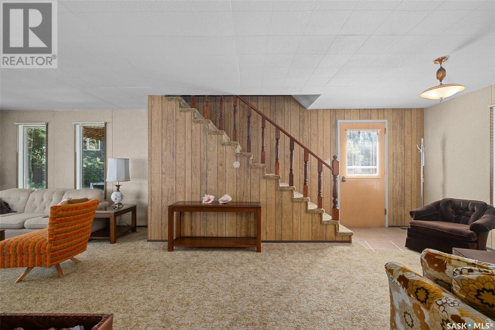 201 Agnes Street, Lakeland Rm No. 521, SK - Indoor