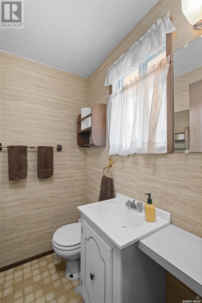 201 Agnes Street, Lakeland Rm No. 521, SK - Indoor Photo Showing Bathroom