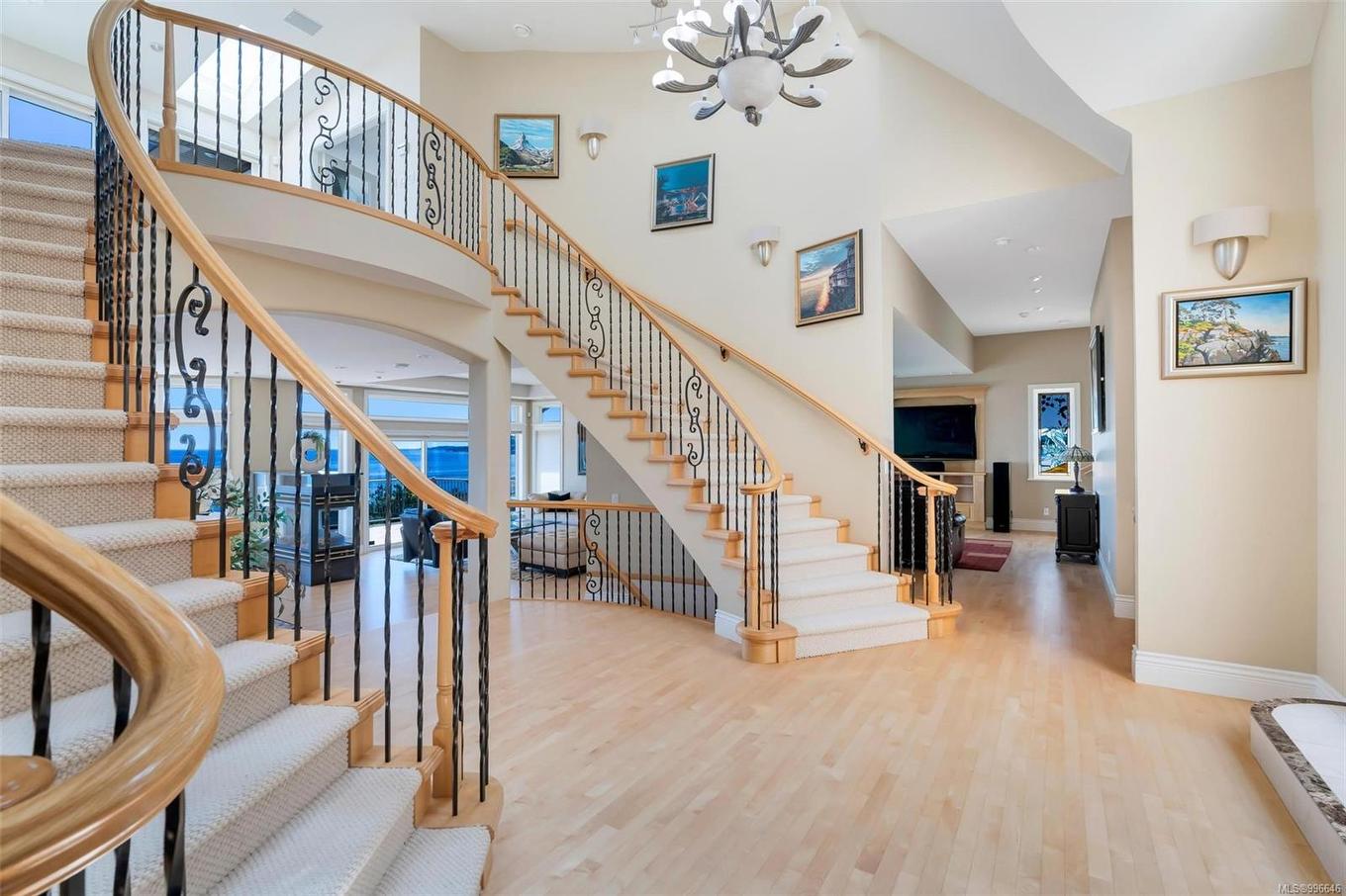 4461 Shore Way, Saanich, BC