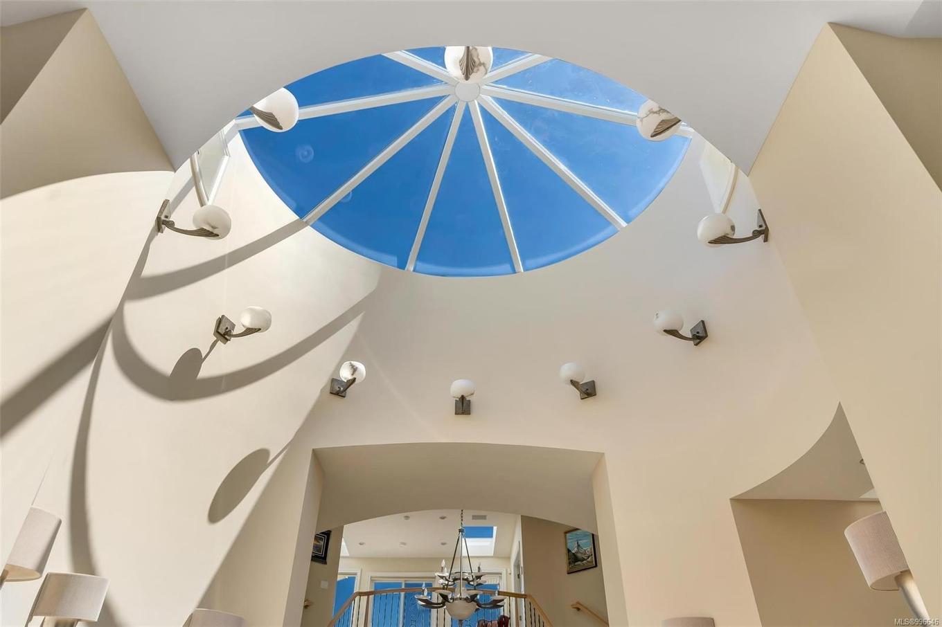 4461 Shore Way, Saanich, BC