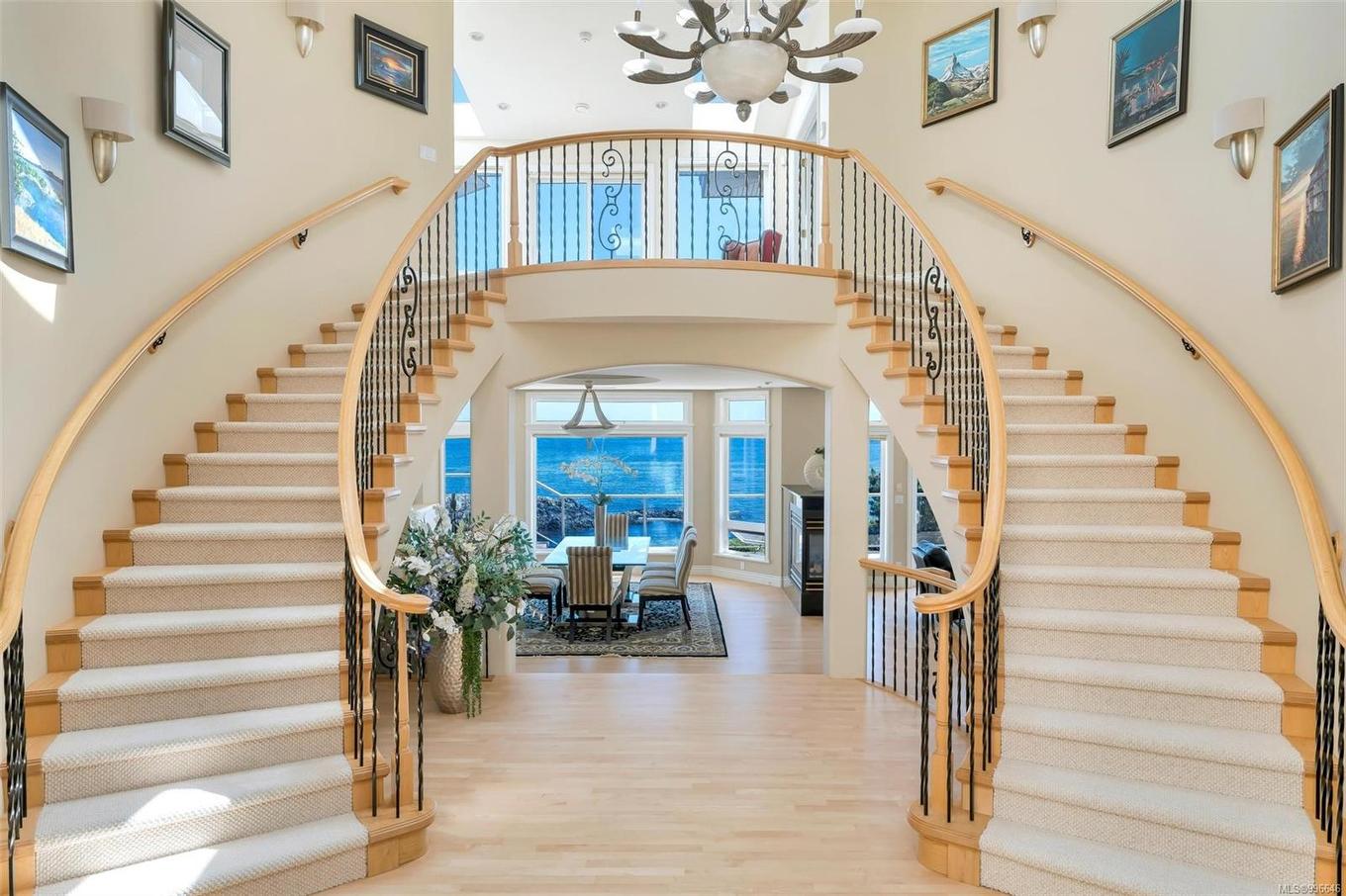 4461 Shore Way, Saanich, BC