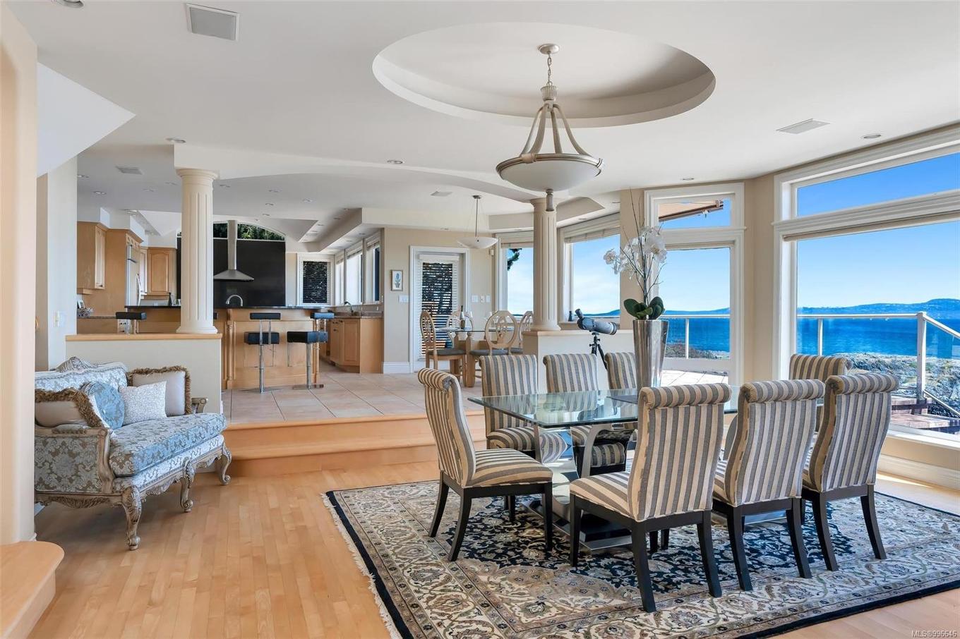 4461 Shore Way, Saanich, BC