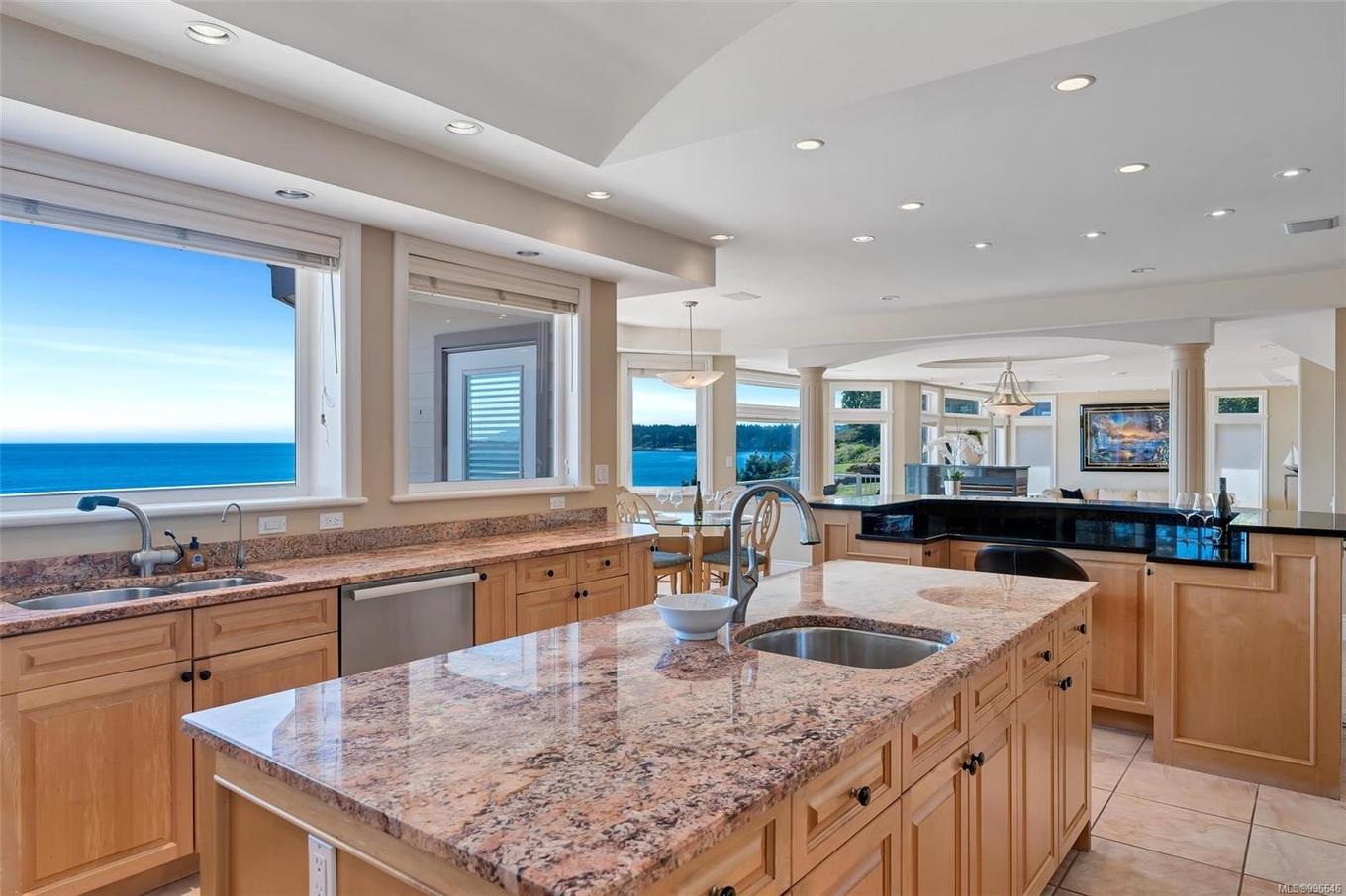 4461 Shore Way, Saanich, BC