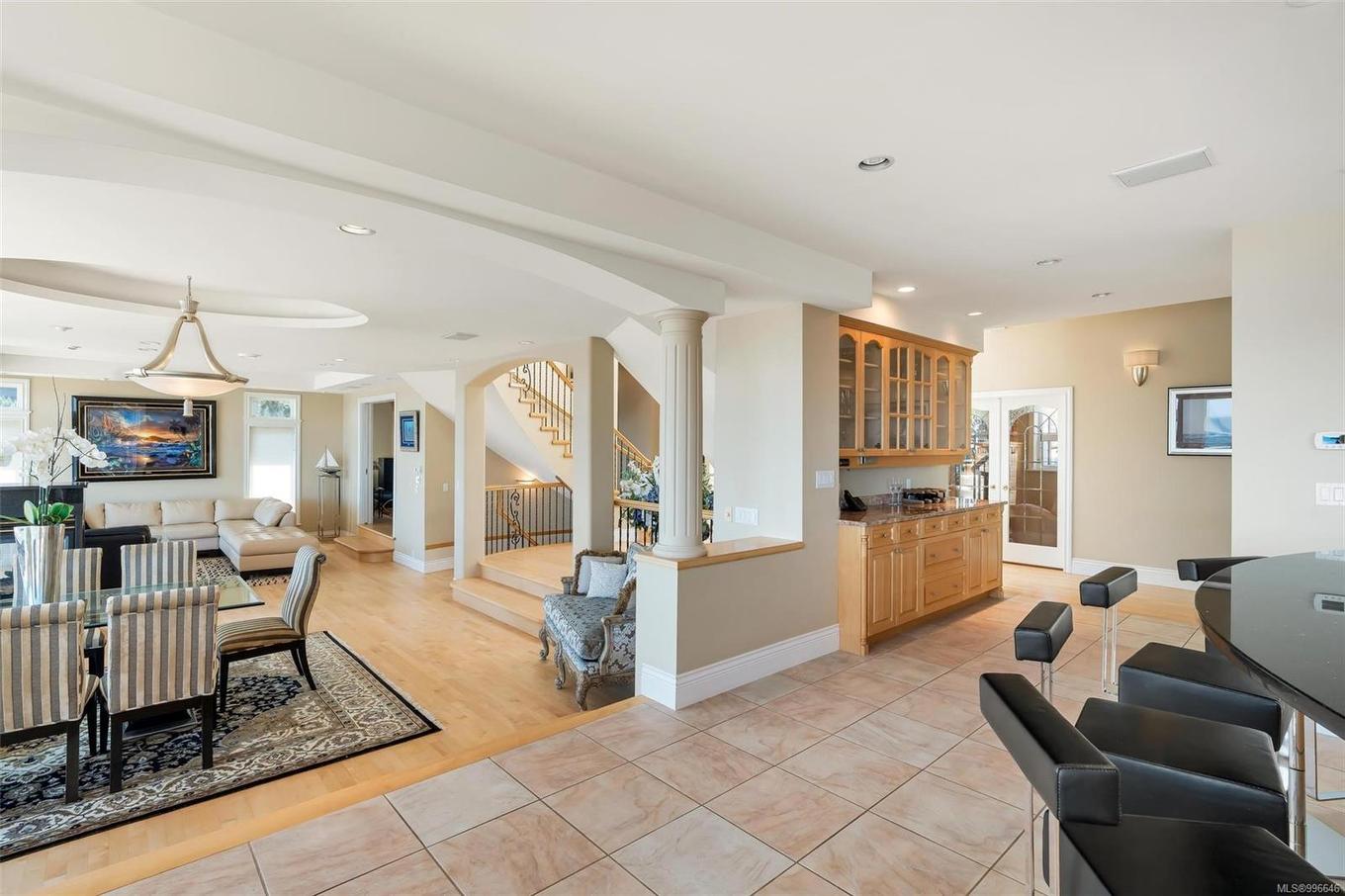 4461 Shore Way, Saanich, BC