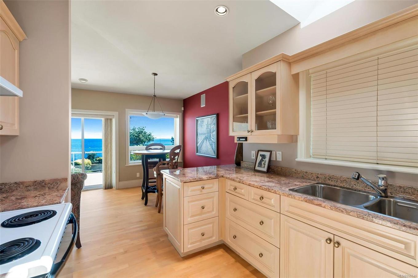 4461 Shore Way, Saanich, BC