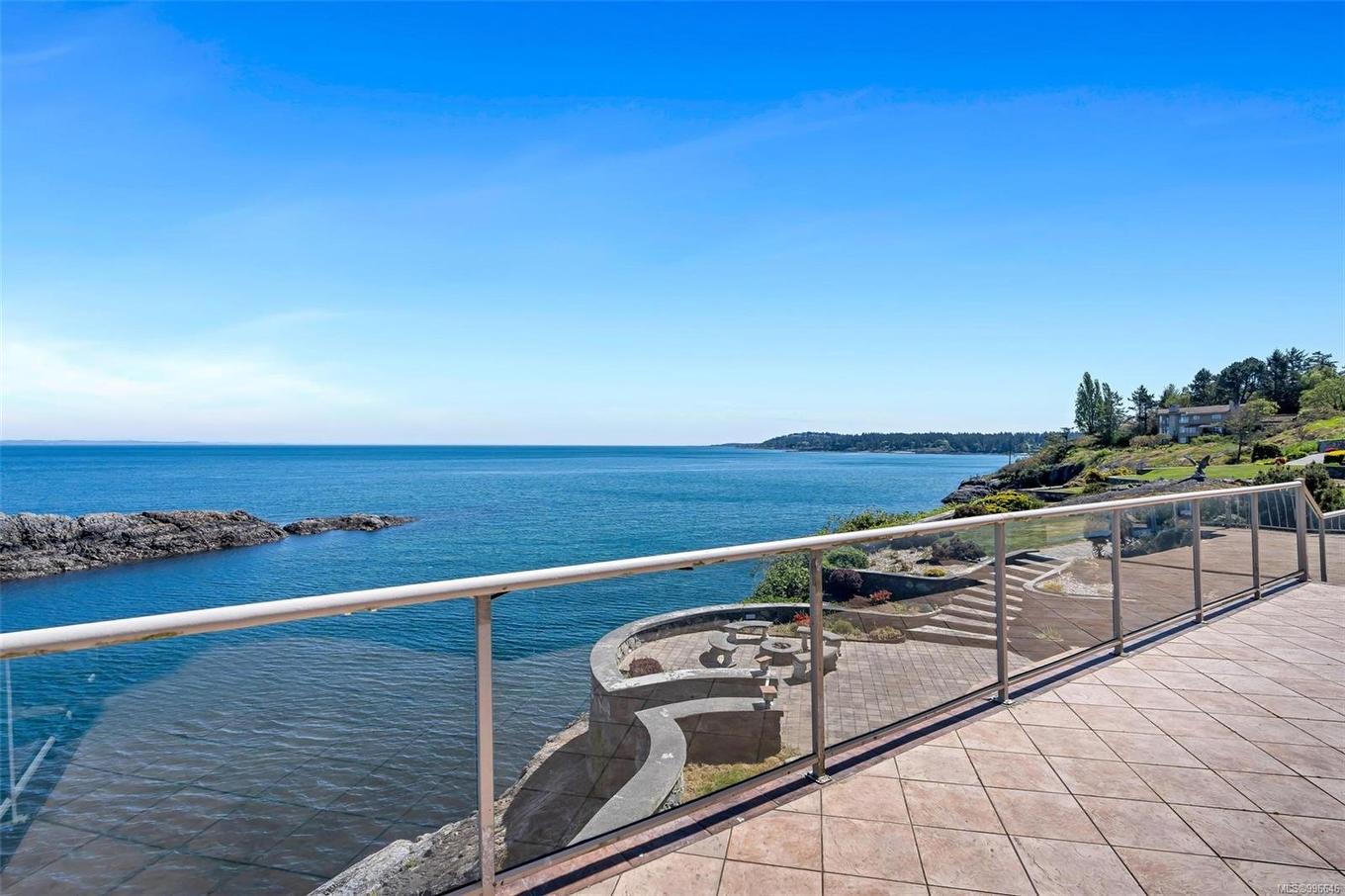 4461 Shore Way, Saanich, BC