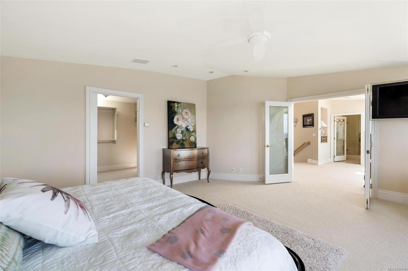 4461 Shore Way, Saanich, BC